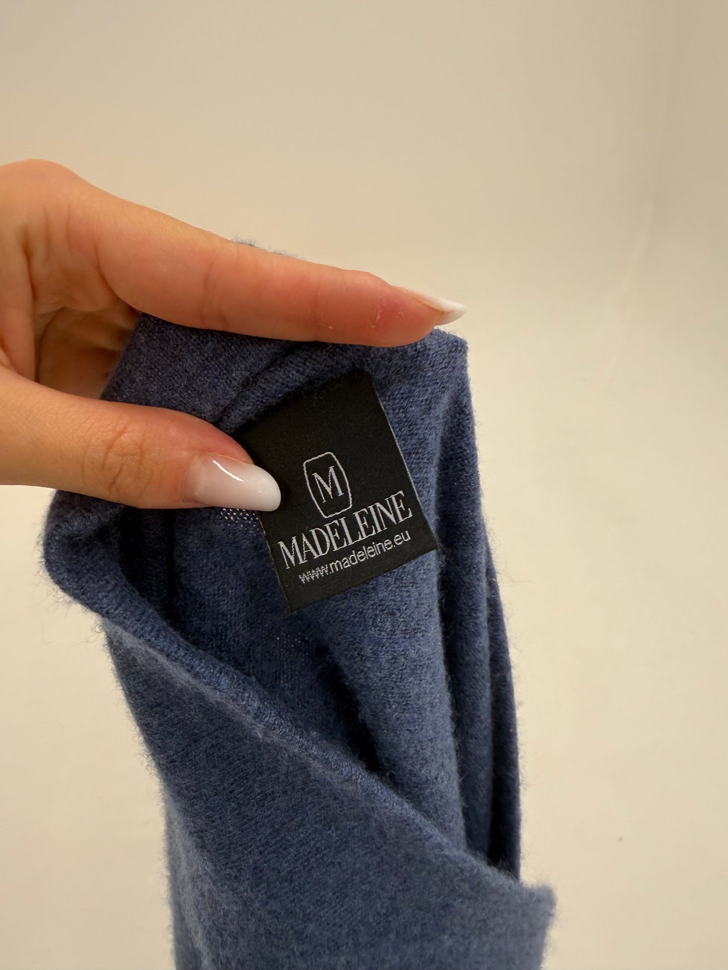 Top jeans blue luxury Madeleine din lana merino și cașmir