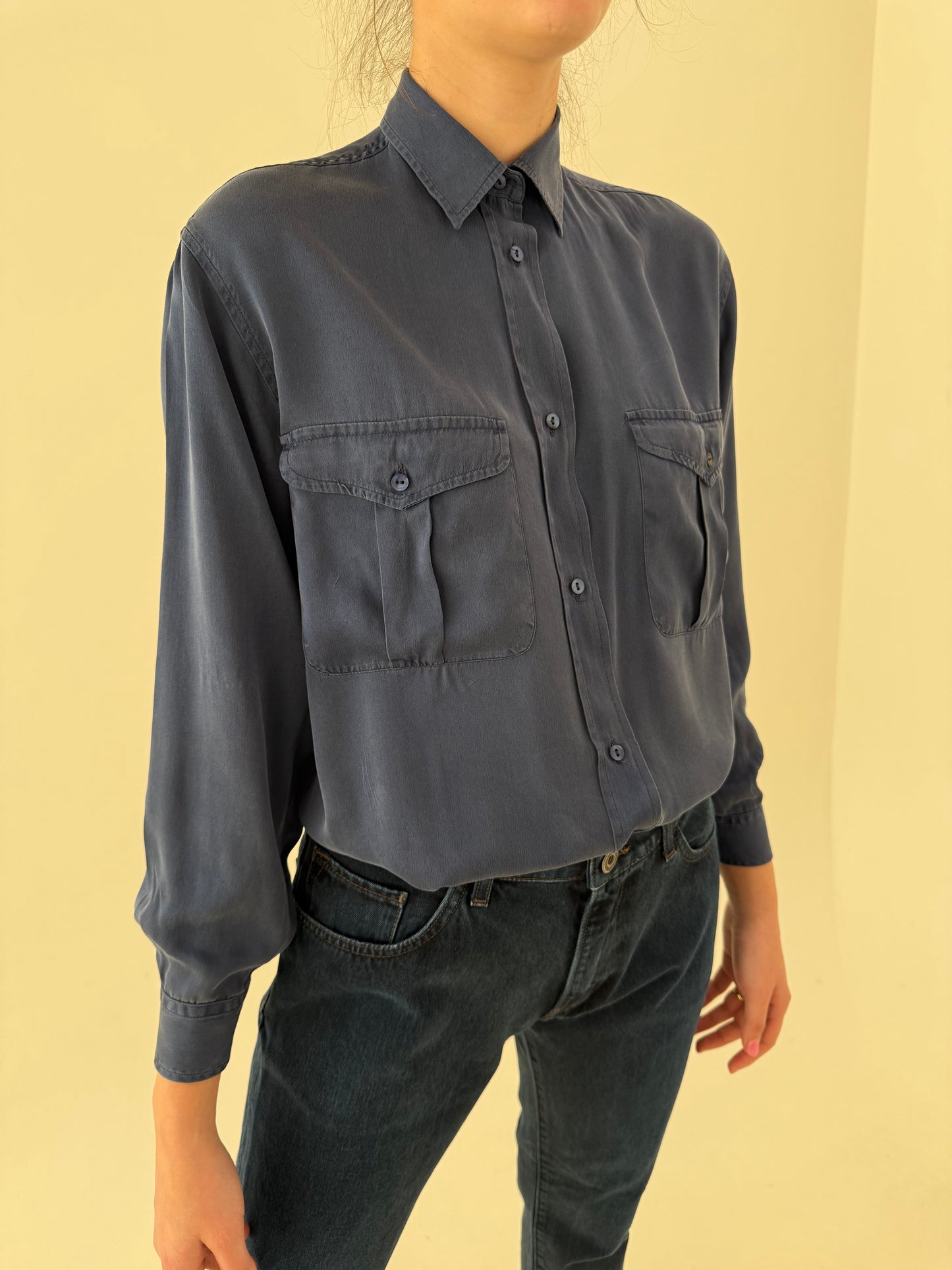 Cămașa jeans Blue din mătase naturală cu influențe casual