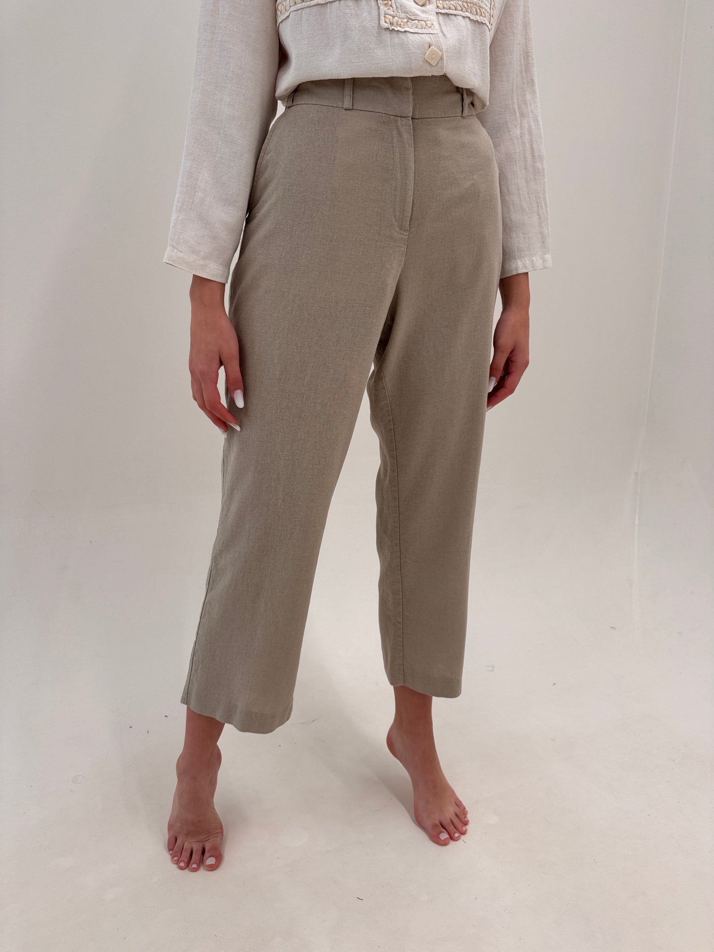 Pantaloni sand nude cu talie ultra înaltă din pânză de in și vascoza