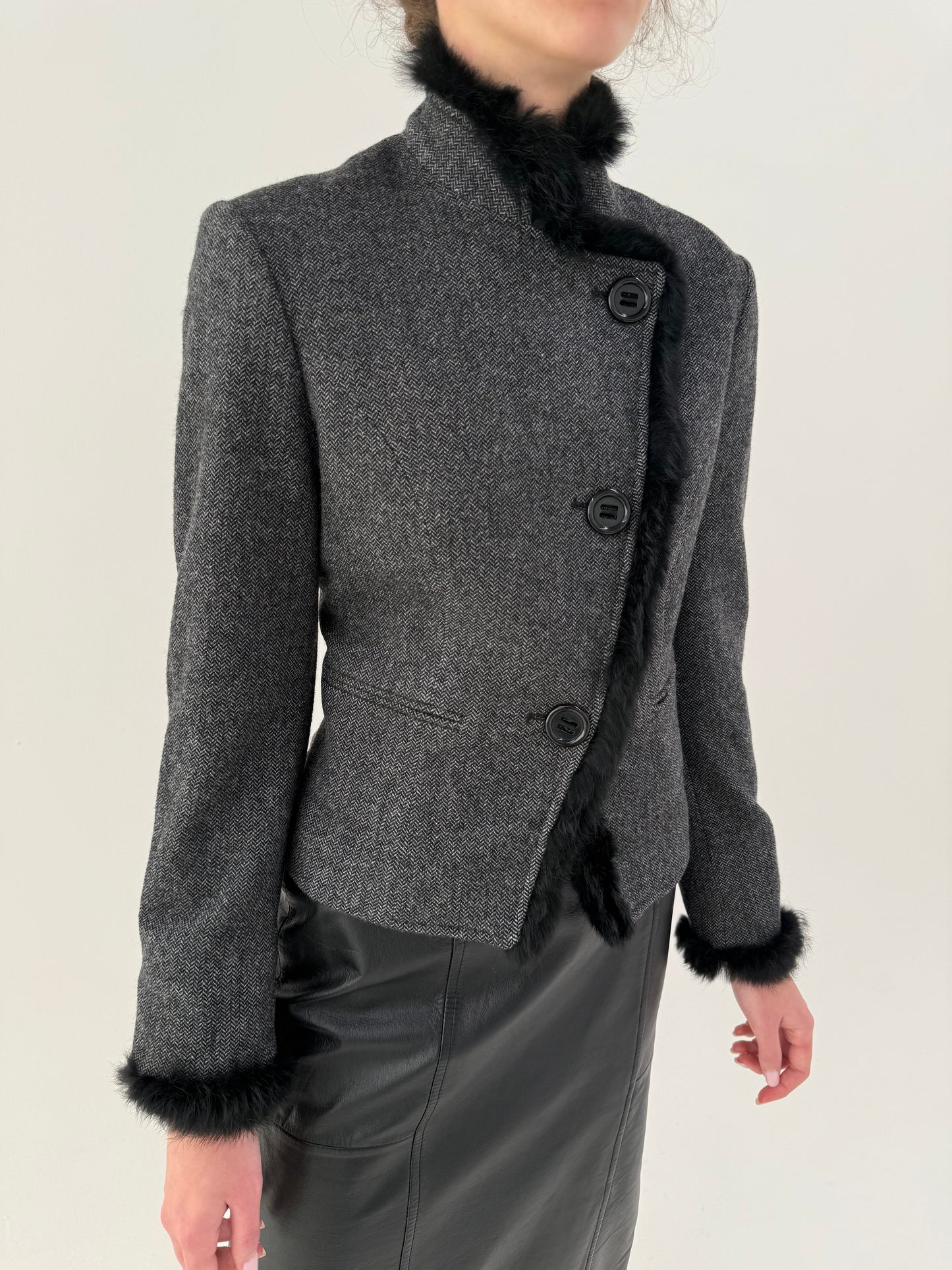 Sacou cambrat din stofă groasă de lana cu inserții de Bălan naturală