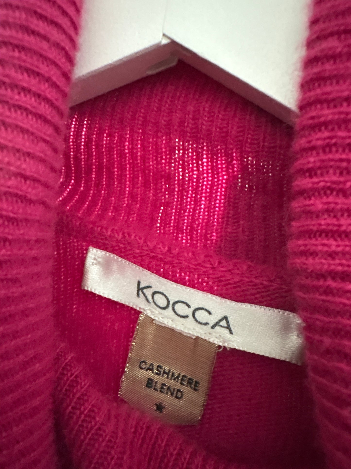 Maleta fucsia din lana extrafina și cașmir