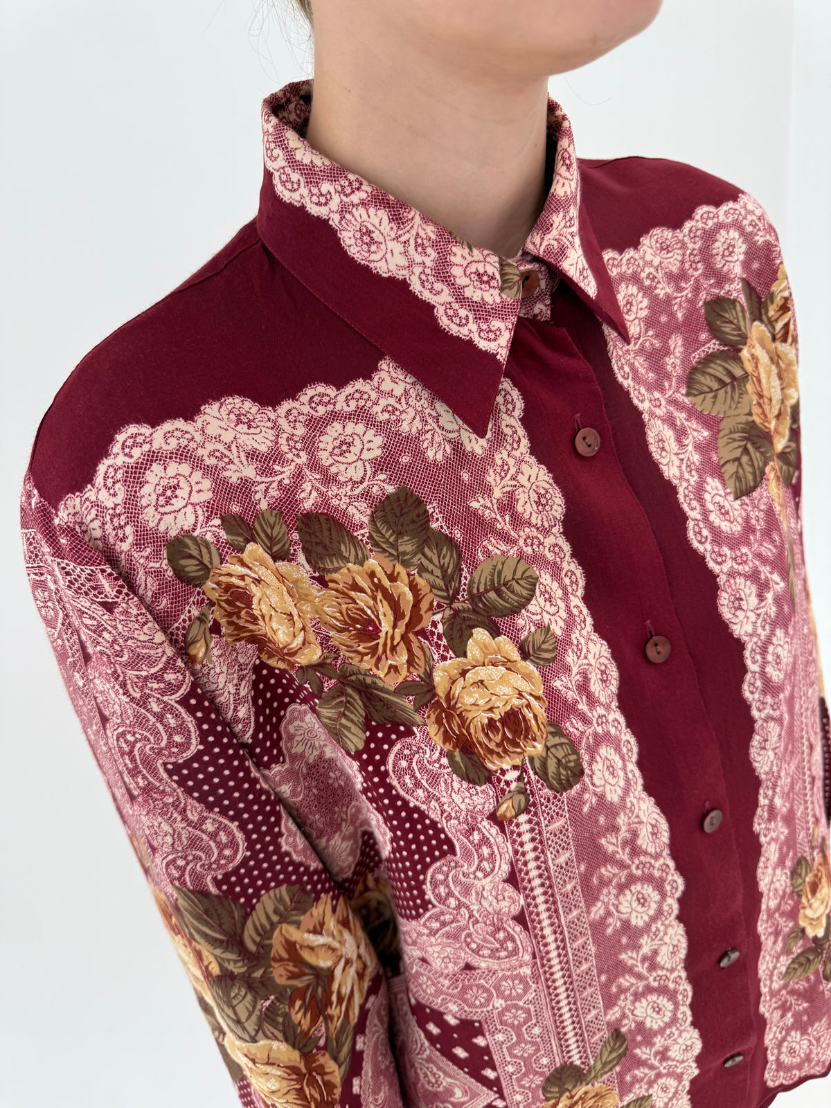 Cămașa burgundy petite cu print superb în croi lejer