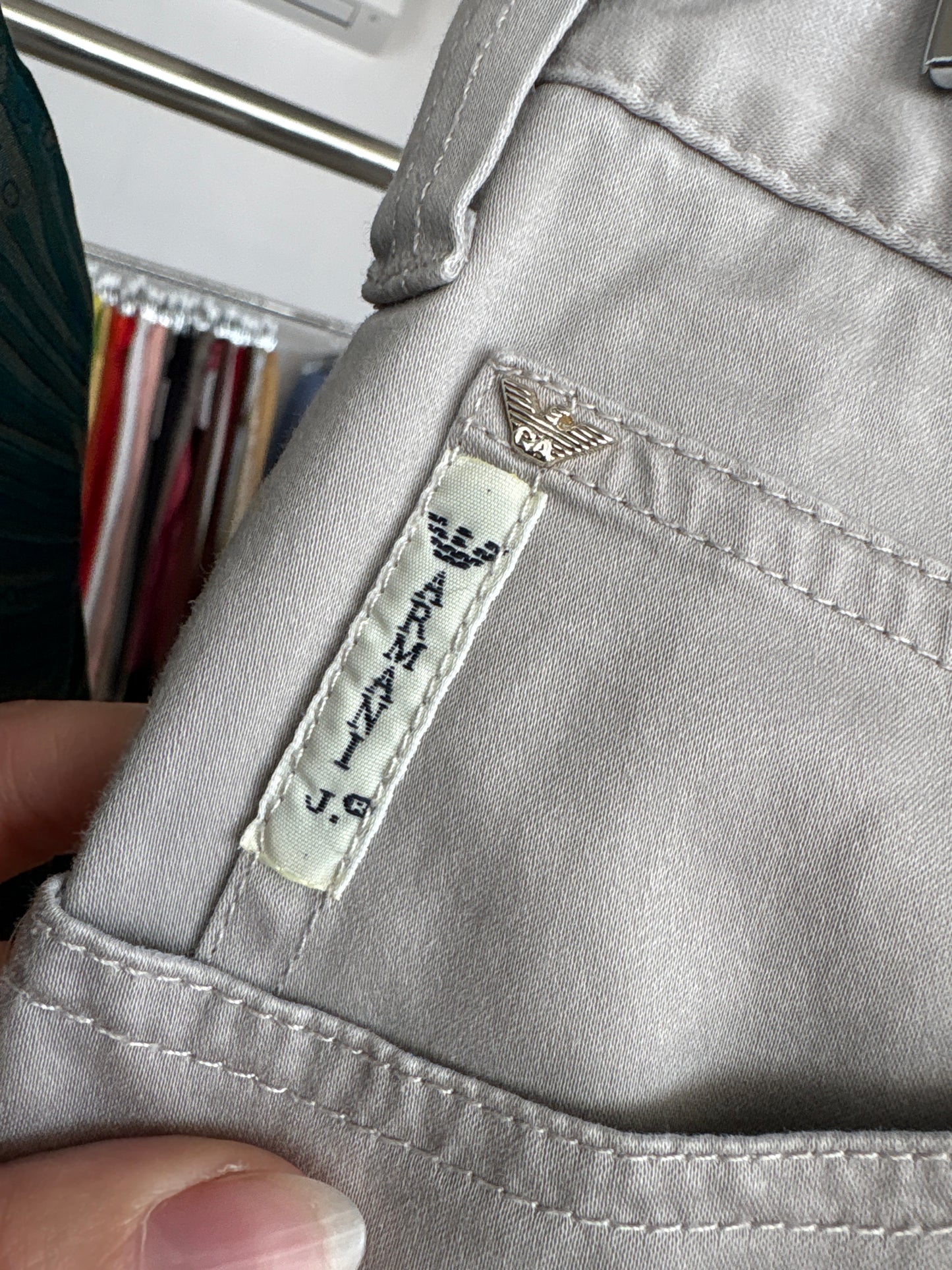 Pantaloni Armani tall ultra confort warm gray din bumbac premium modelator