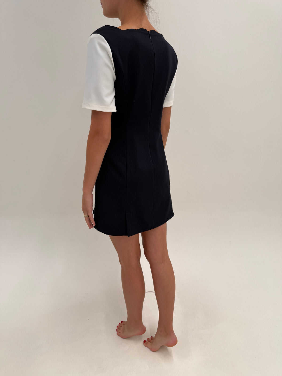 Rochie italiană din lanita extrafina cu mânecuțe elastice contrastante