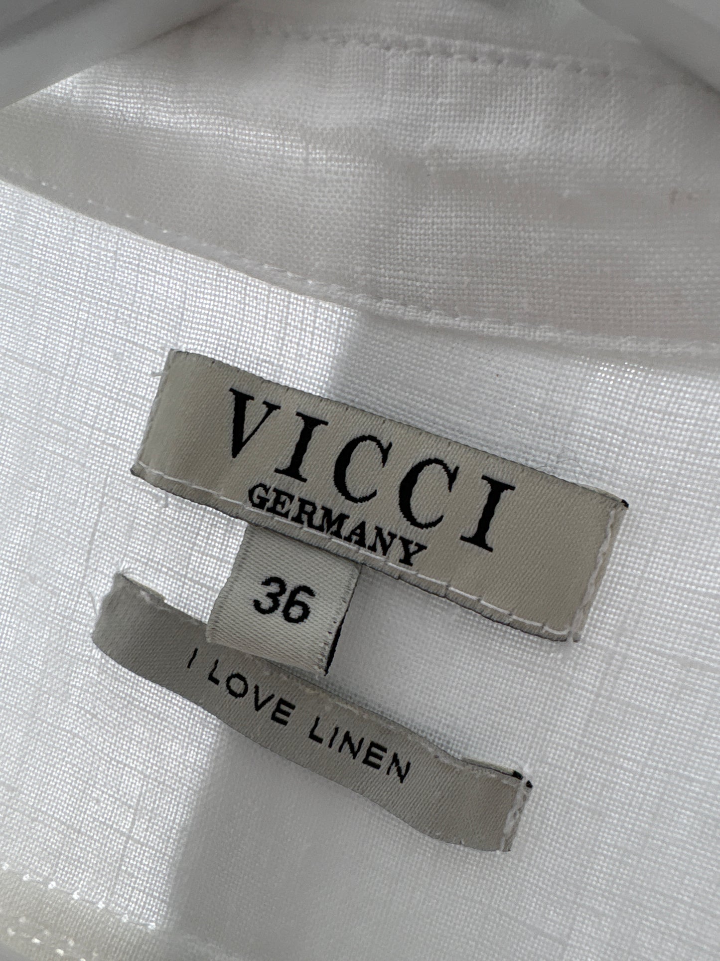 Rochie din in premium cu broderie turcoaz cu talie ultra înaltă marcată în croi lejer