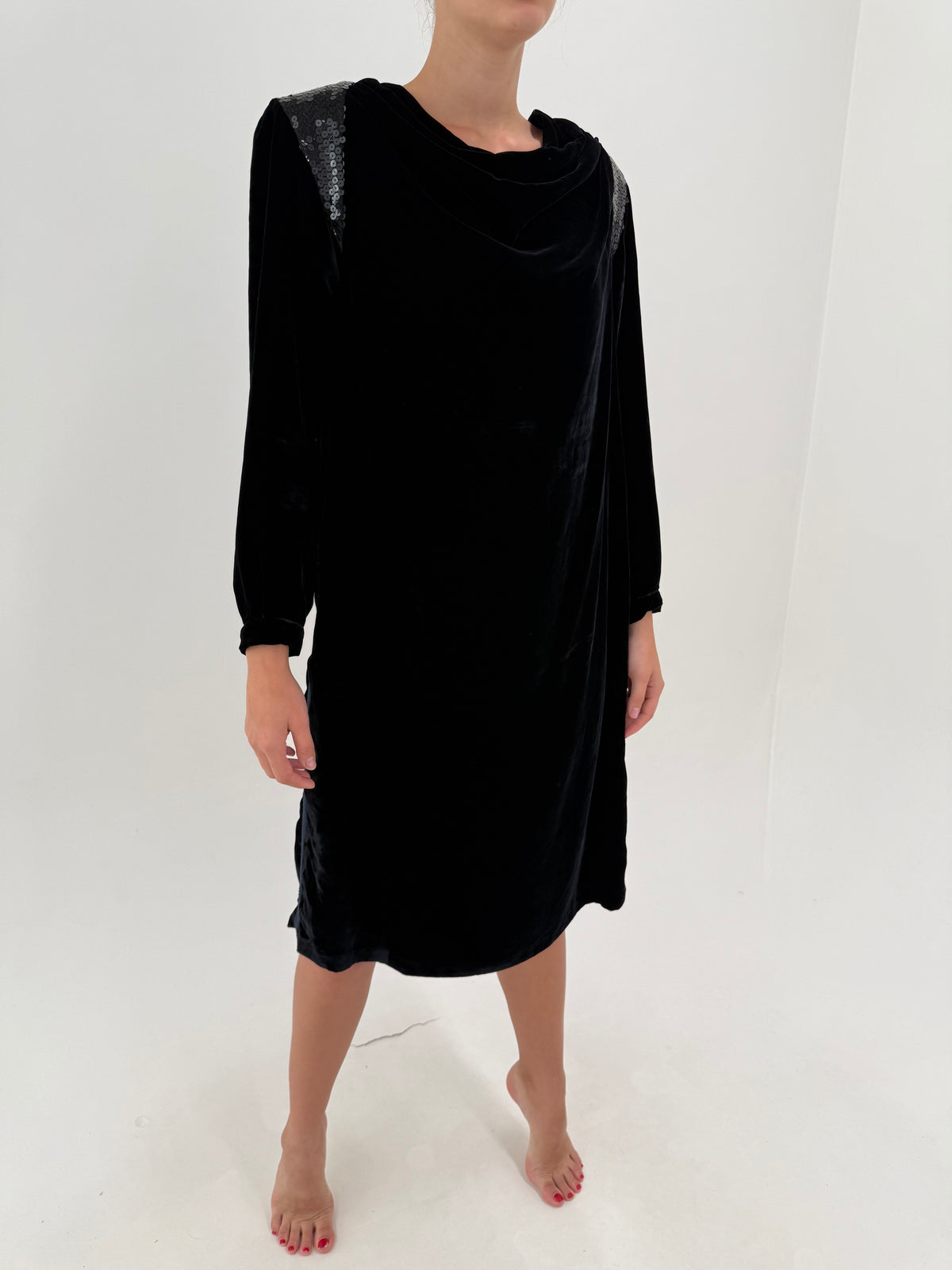 Rochie neagră de brand luxury Marina Rinaldi din catifea prețioasă mix de mătase naturală
