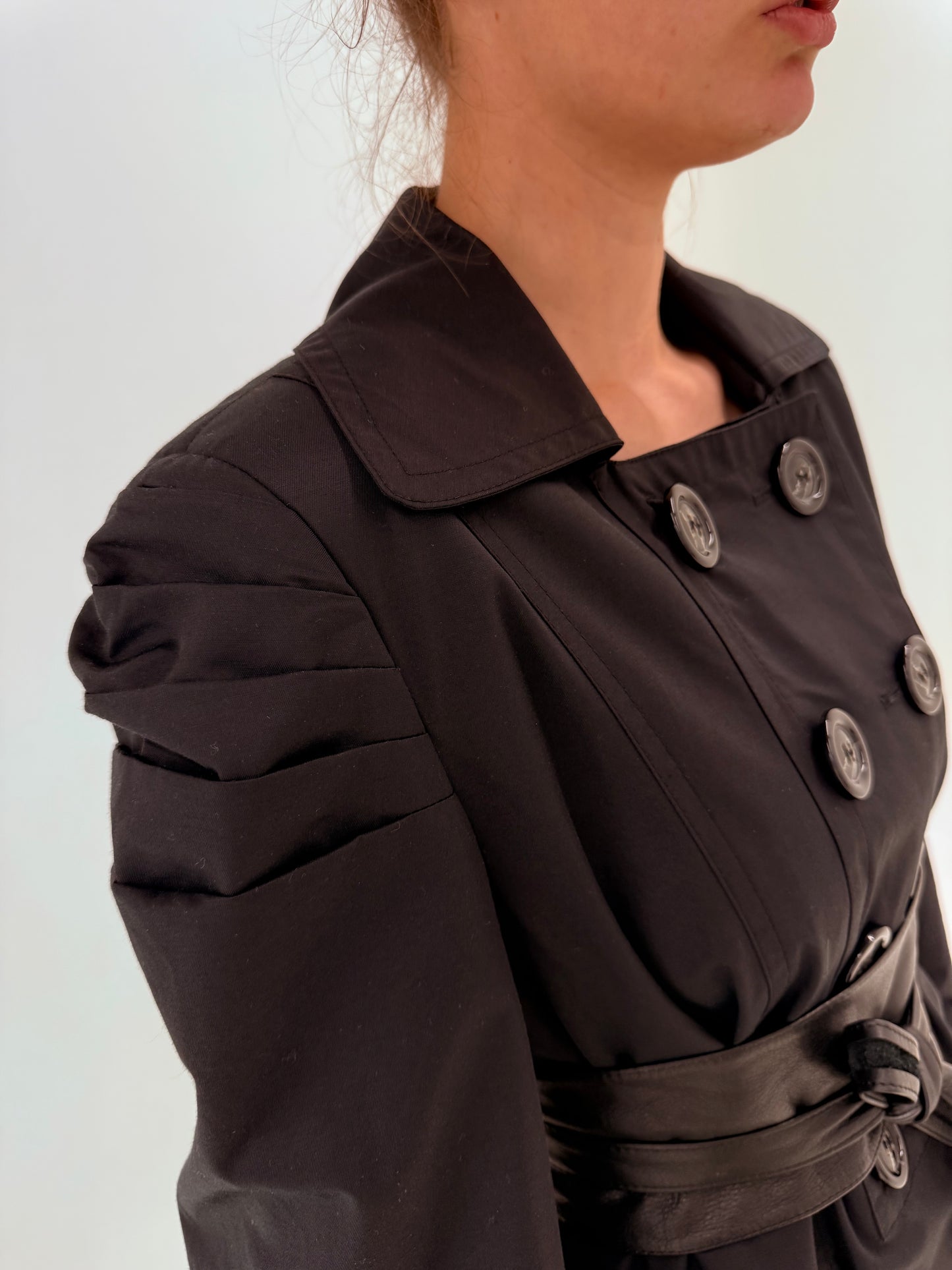 Trench negru luxury Madeleine impermeabil ușor texturat și texturat