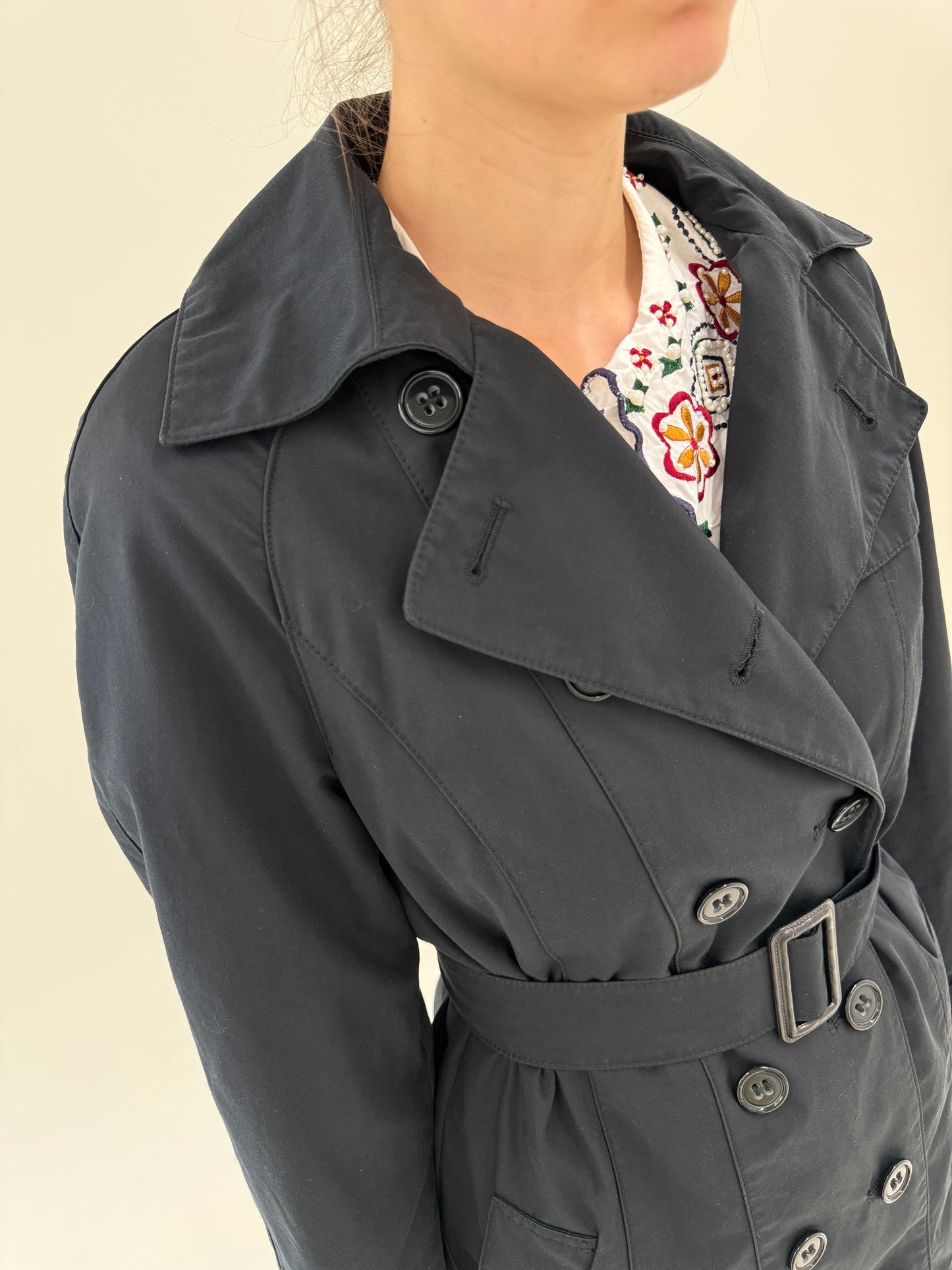 Trench de brand luxury Madeleine negru impermeabil