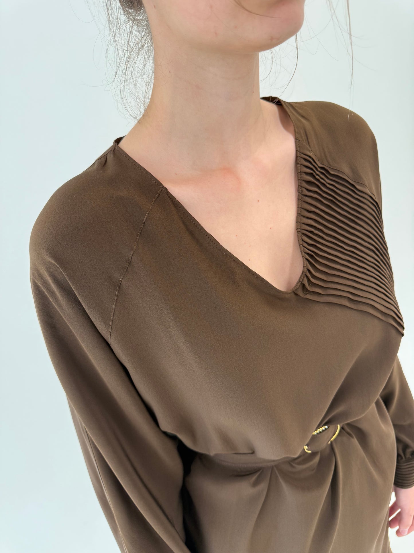 Rochie vintage din mătase naturală în croi retro modern cu centura proprie