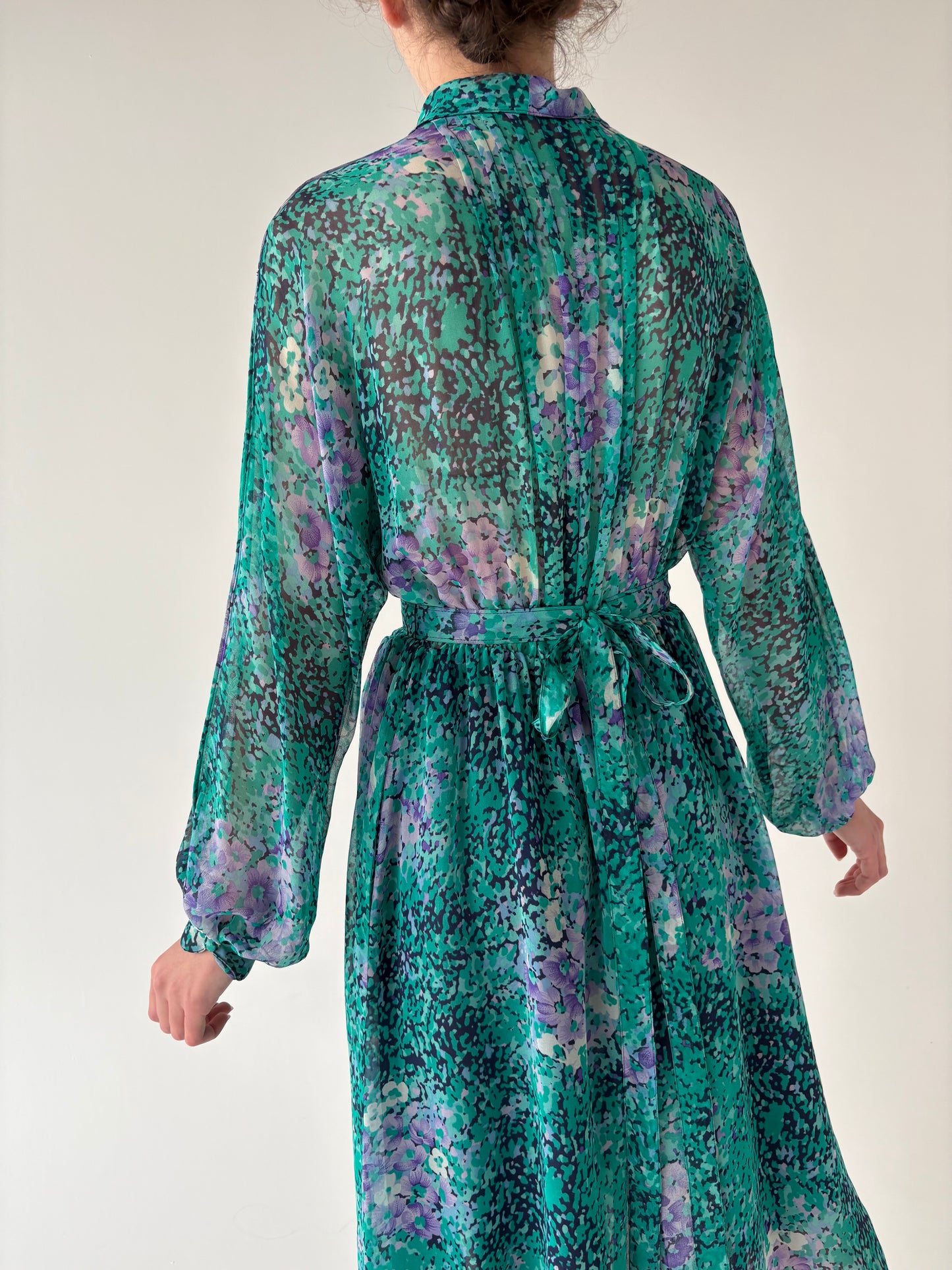 Rochie vintage de excepțională din mătase naturală cu talie reglabilă
