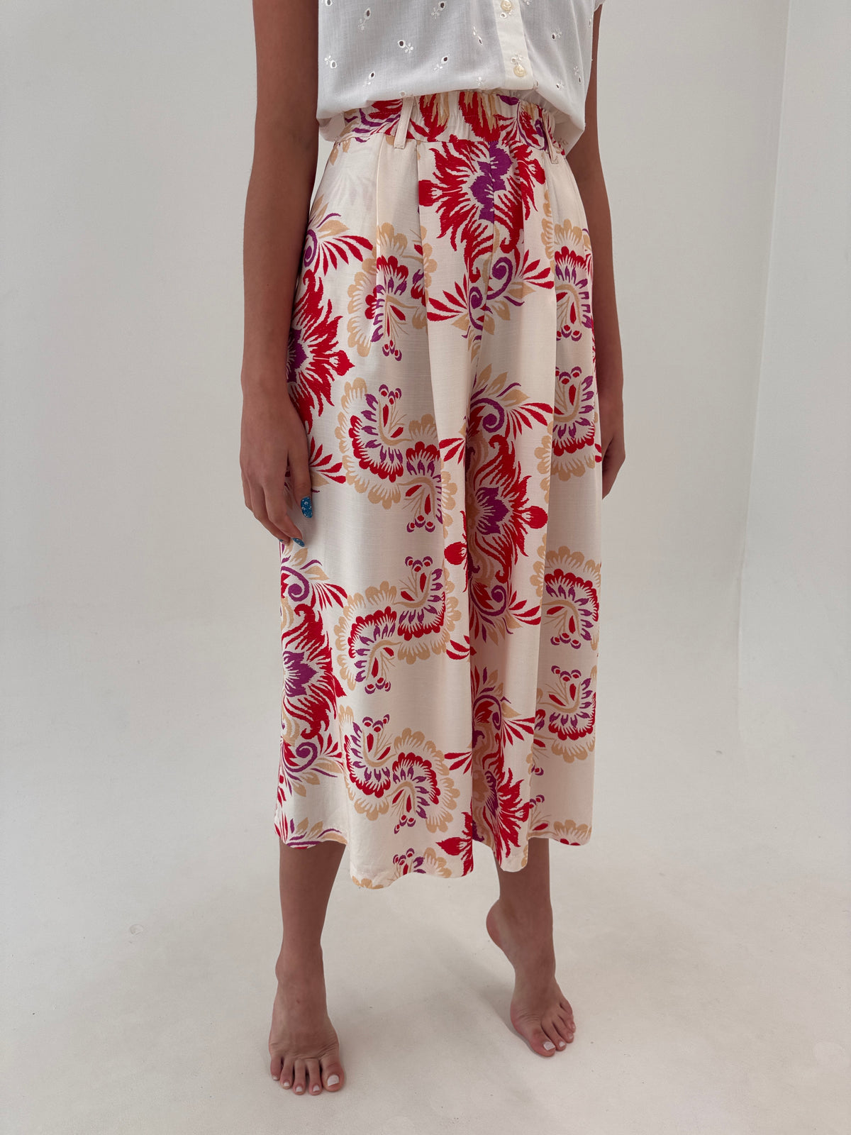 Pantaloni palazzo petite light nude cu print superb și talie ultra înaltă elastică