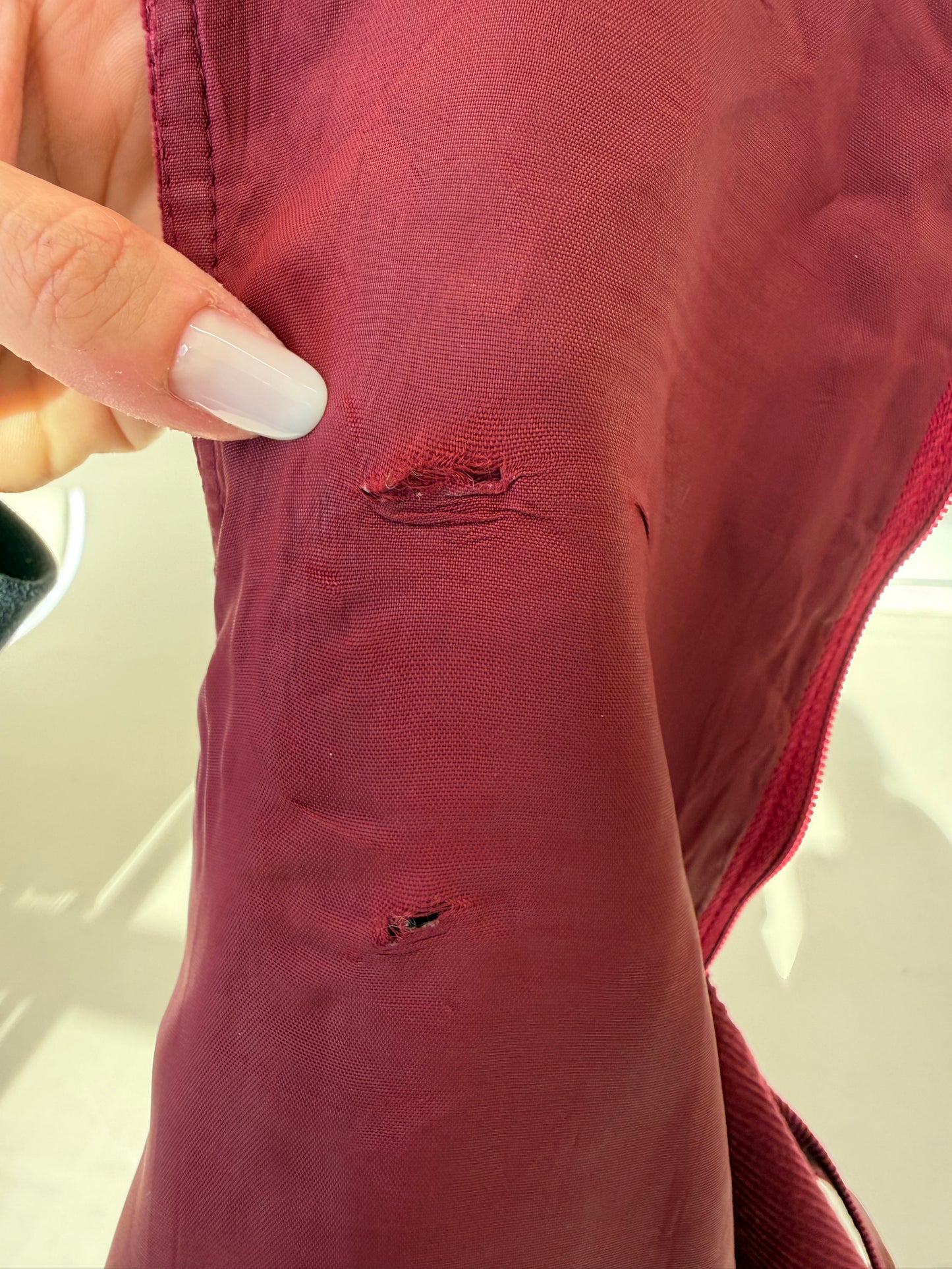 Rochie dark red din corduroy cu talie ultra înaltă reglabilă