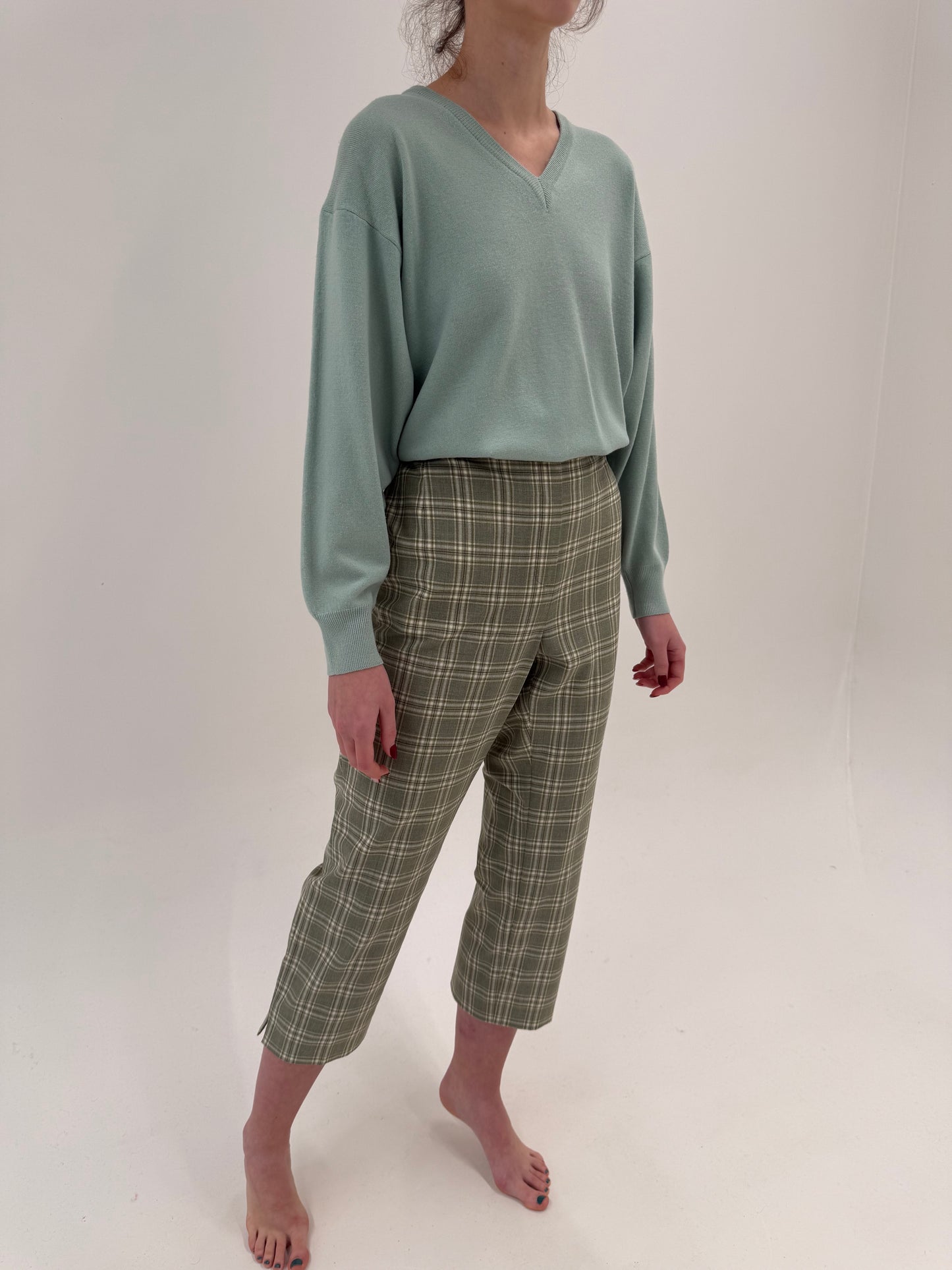 Pantaloni petite în carouri cu talie înaltă din lana extrafina confort