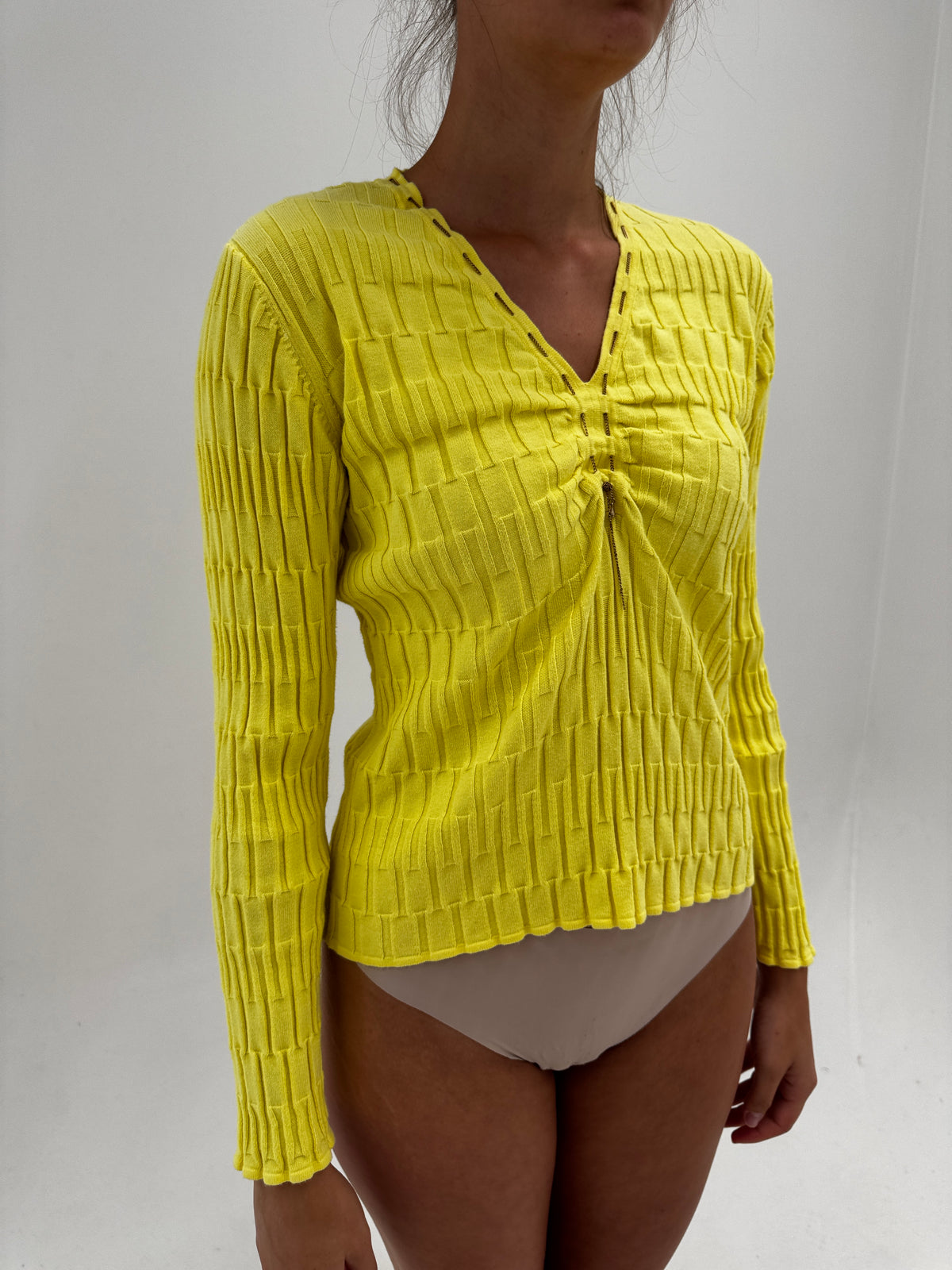 Pulover Carlo Colucci luxury italian în croi chic lemon yellow cu inserție metalică