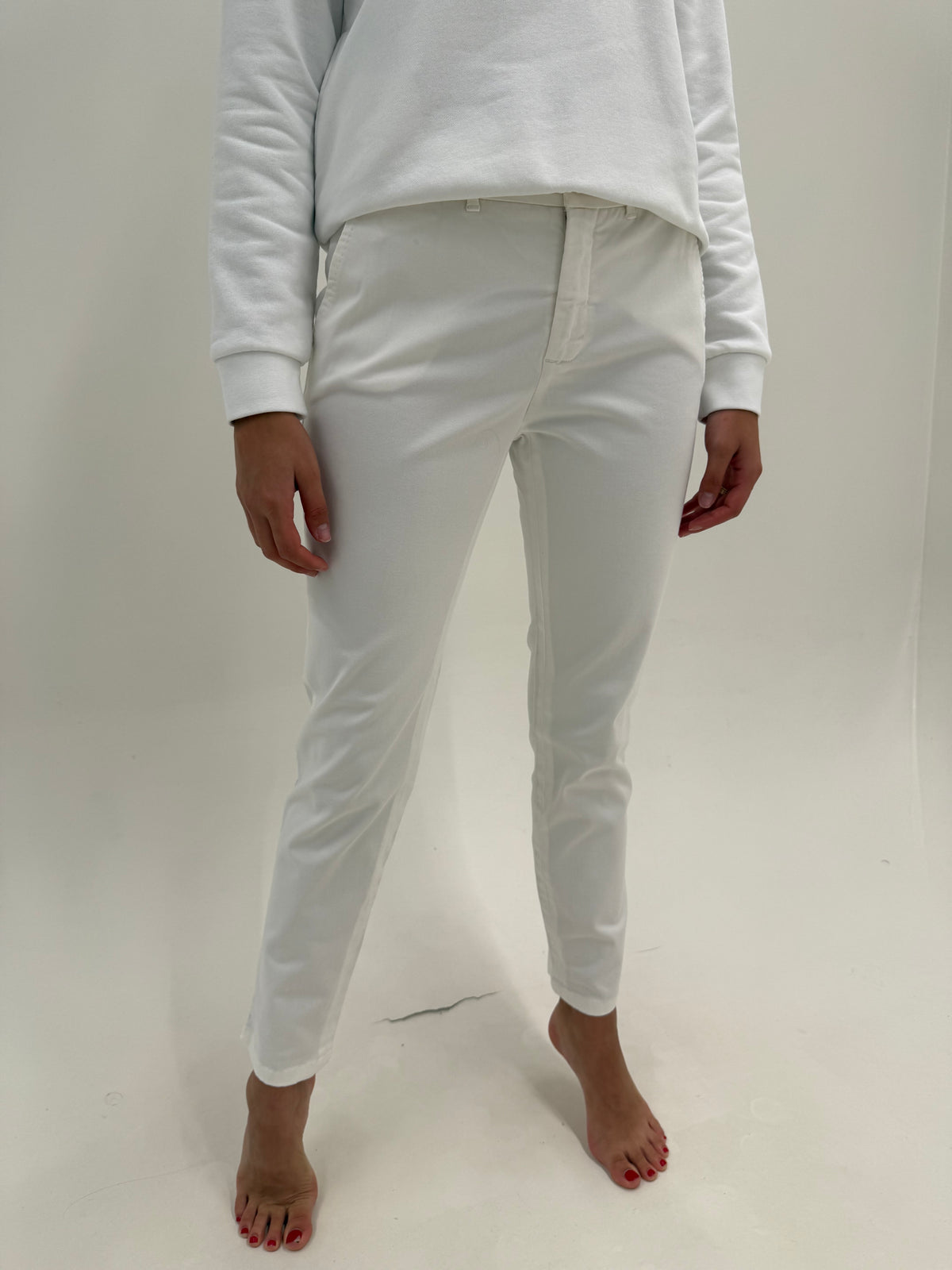 Pantaloni chinos Max Mara din bumbac gros modelator in croi clasic