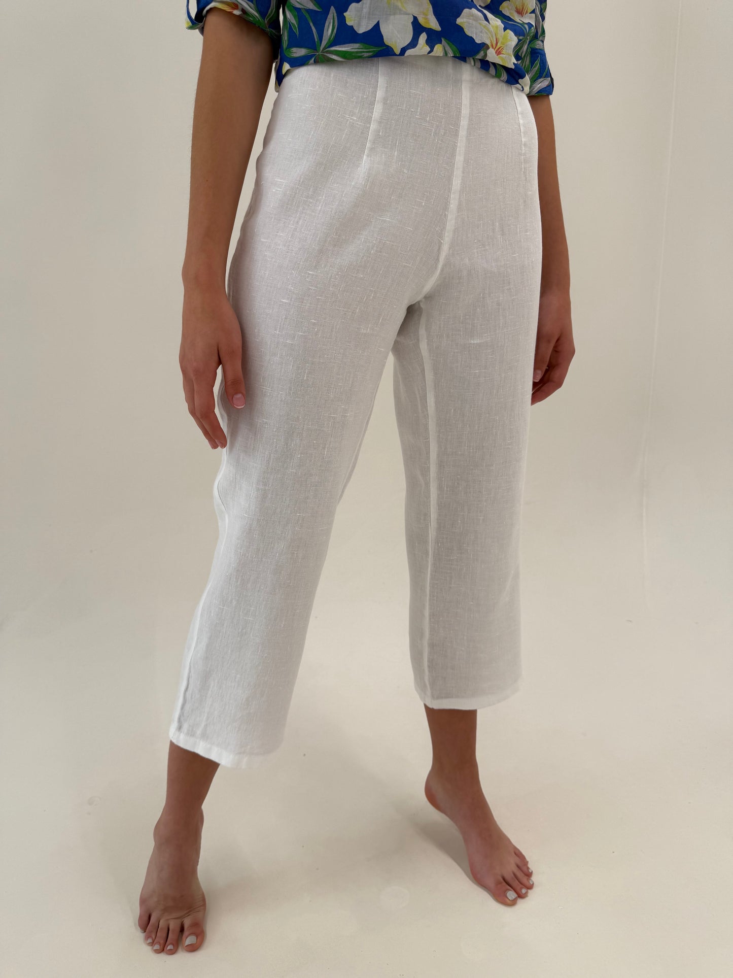 Pantaloni albi din in premium petite