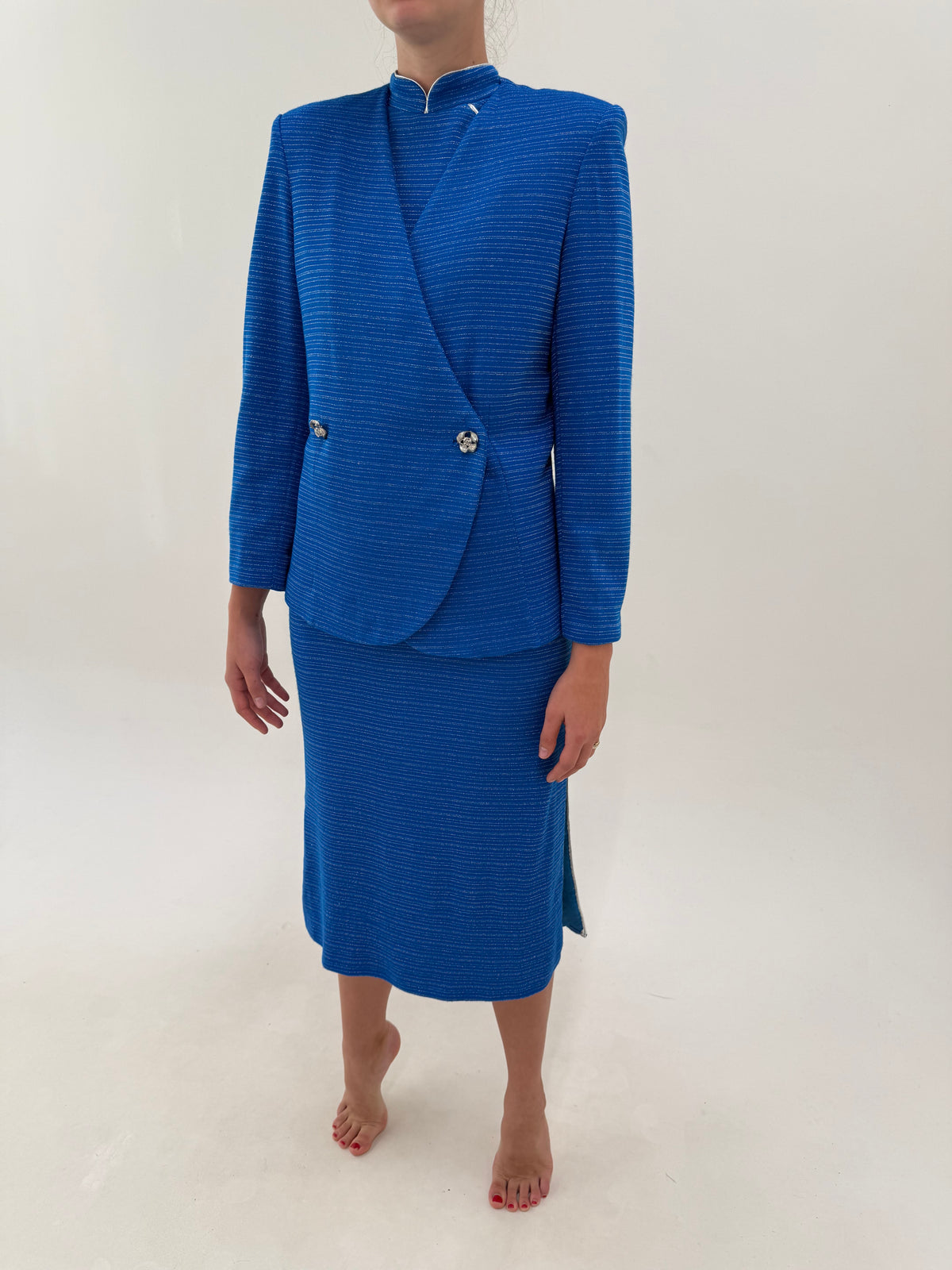 Set vintage cu influențe asiatice din tricot albastru ciel cu inserții fine de lurex argintiu