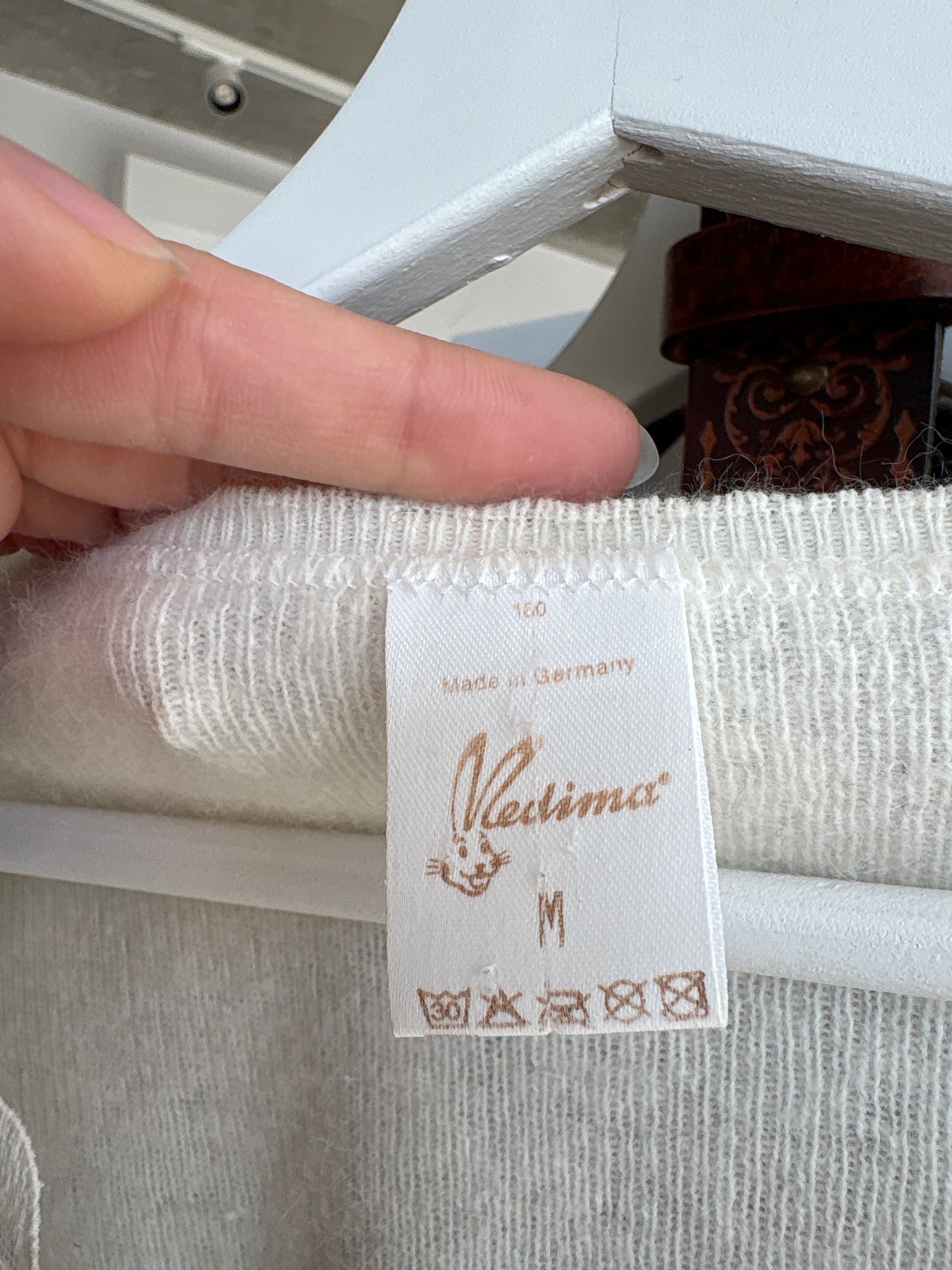 Pulover extrafina și pufos butter white din Angora cu lana extrafina și dantelă