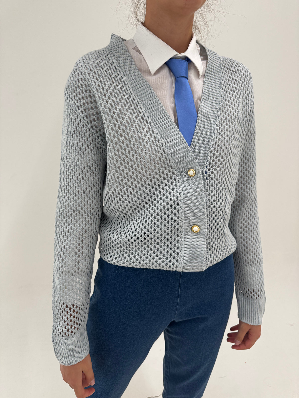 Cardigan vintage dusty baby blue cu nasturi bijuterie din bumbac gros