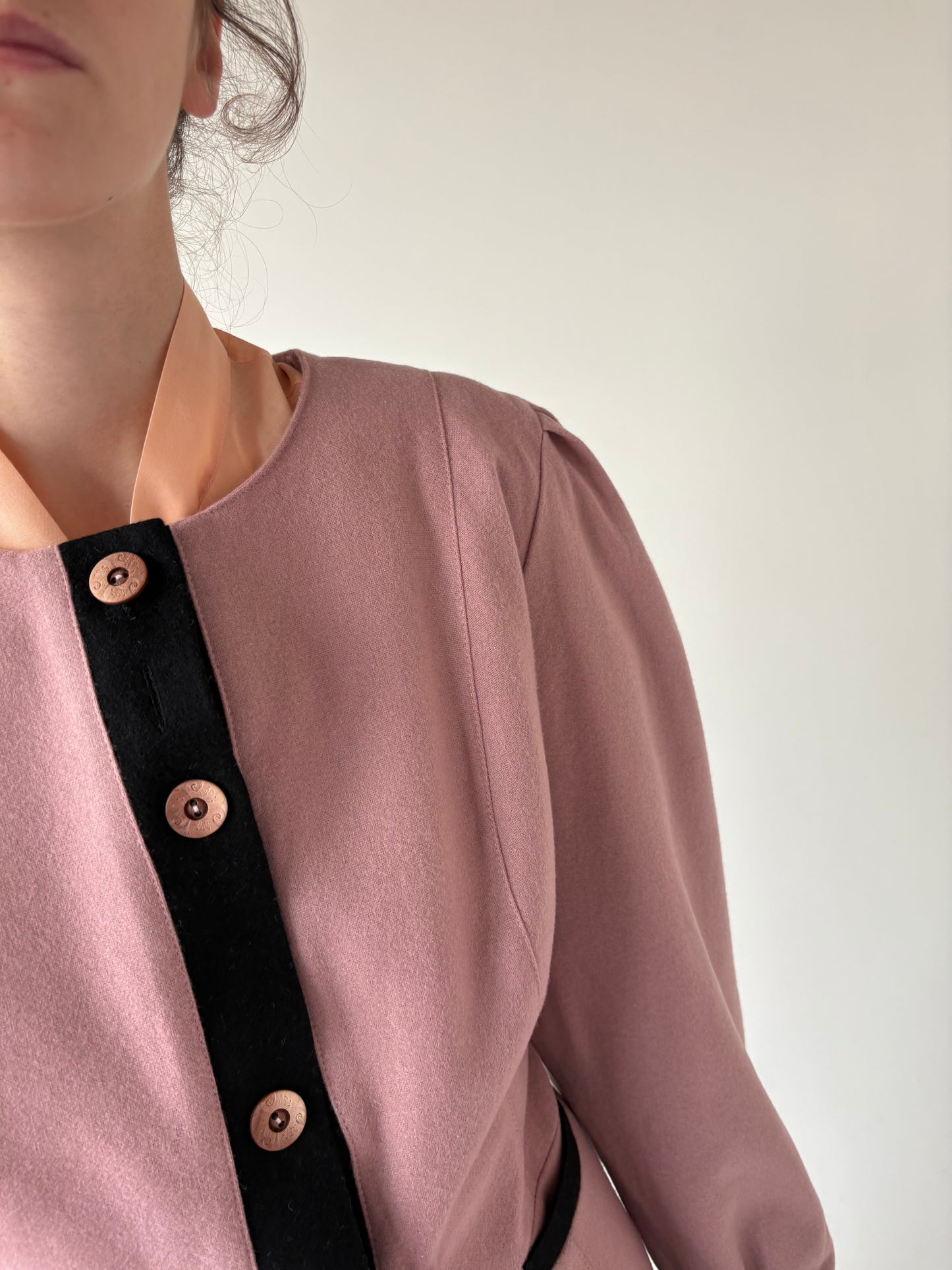 Sacou cambrat vintage old rose pink din lana extrafina