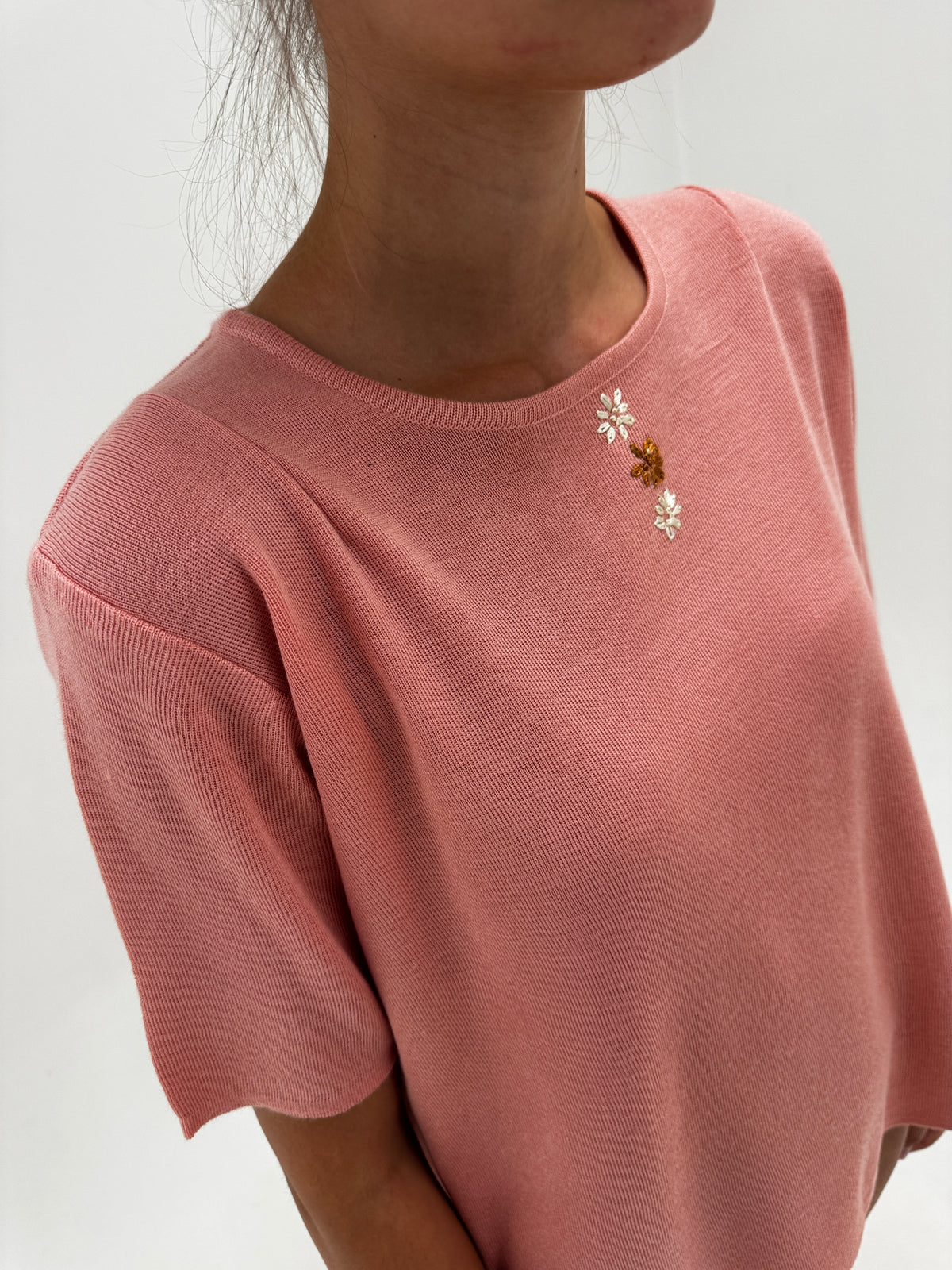 Top vintage powder pink din mix de lana extragi a cu broderie delicată