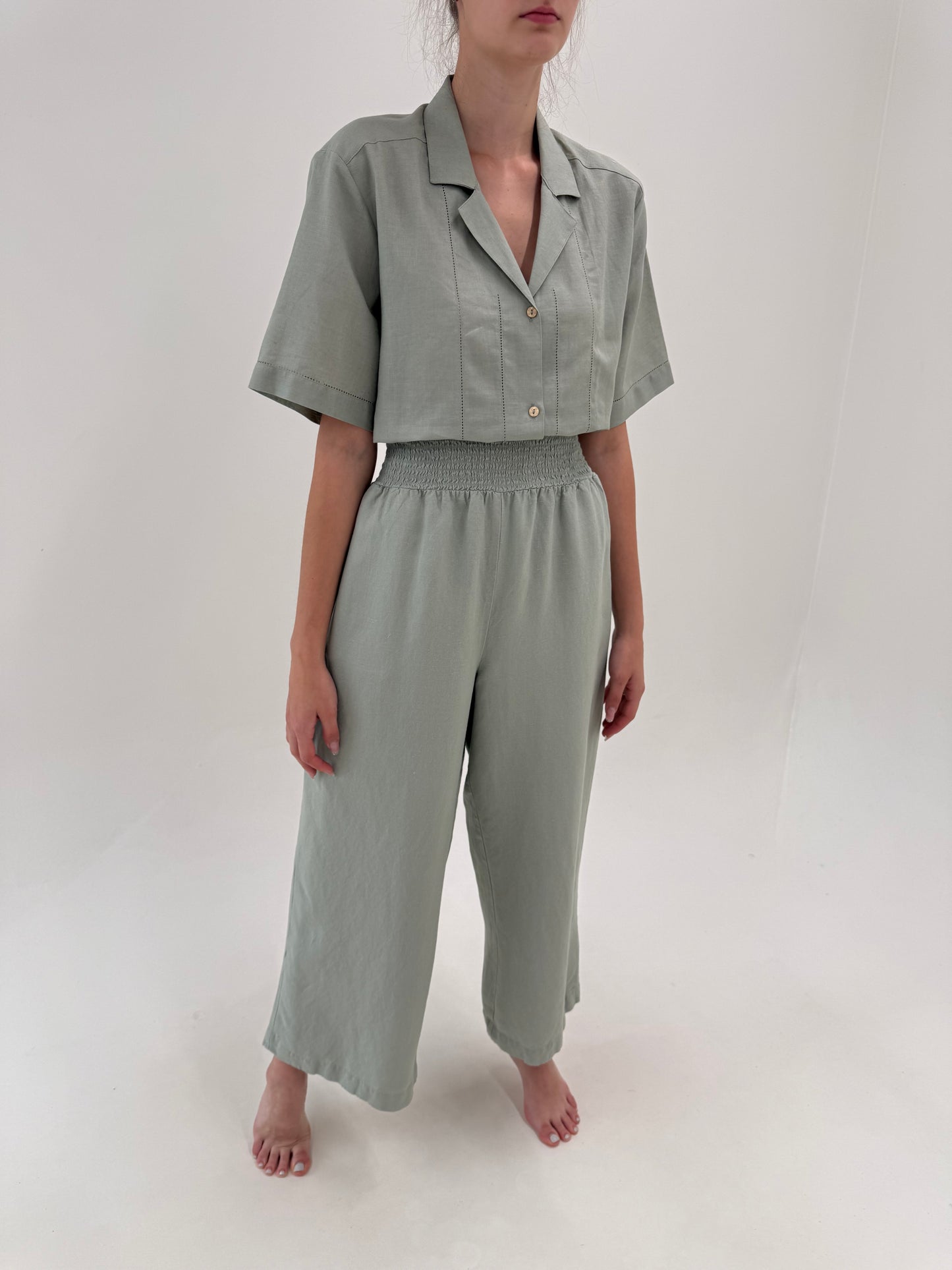 Pantaloni super vaporoși palazzo sage green din in cu talie ultra marcată elastică