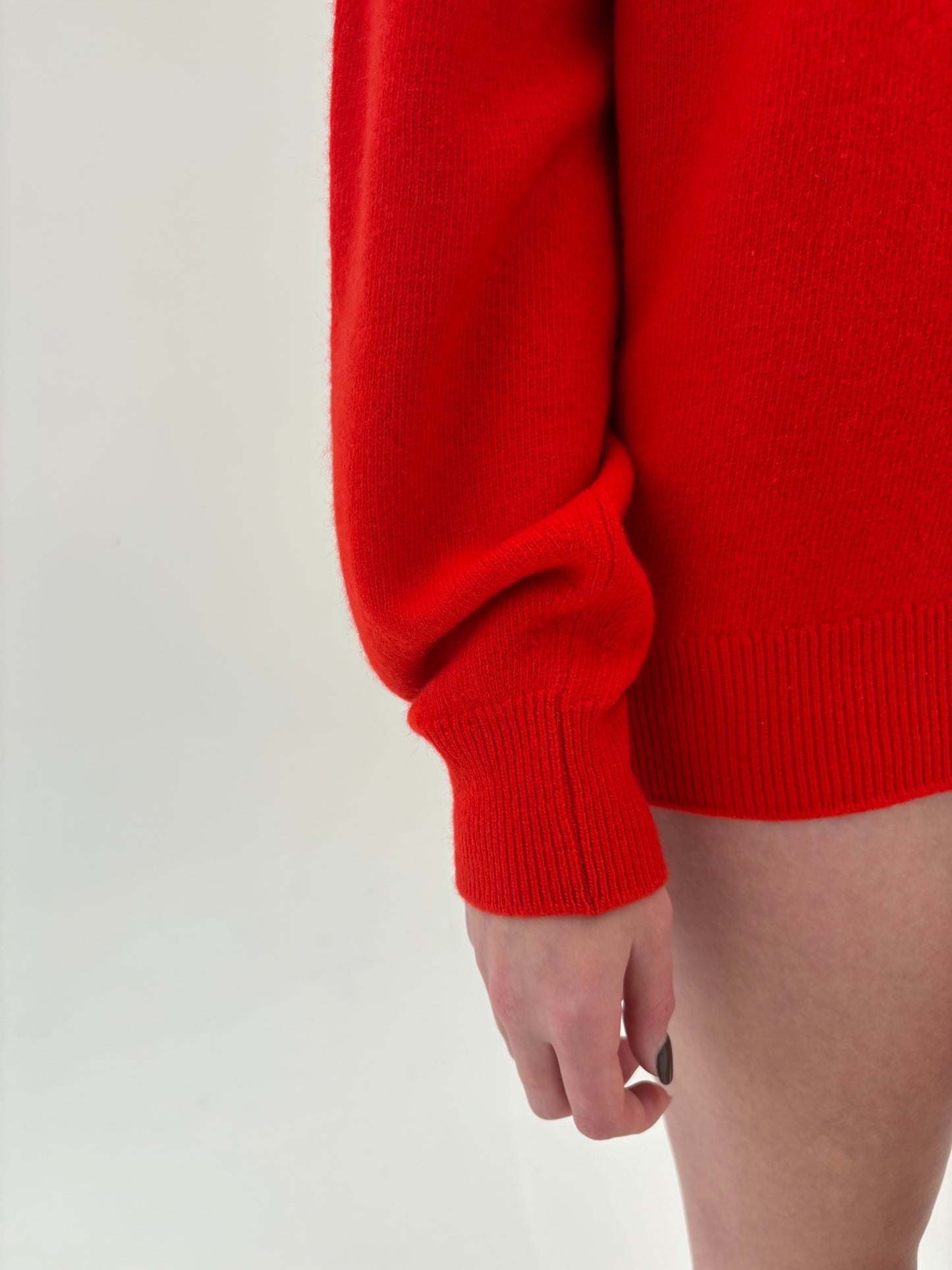 Pulover scoțian high end din lana extrafina de gramaj mare electric red