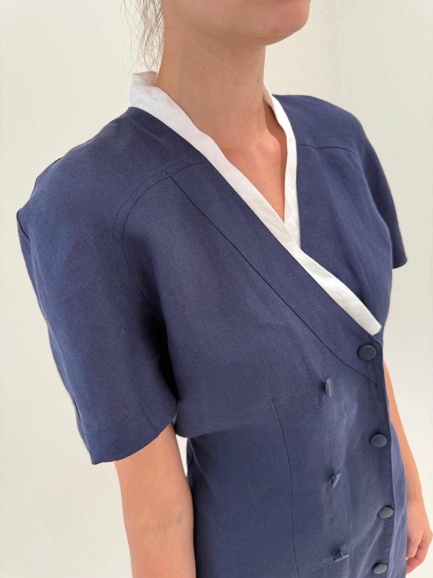 Rochie vintage italiană din panza de in excepțional ușor structurat