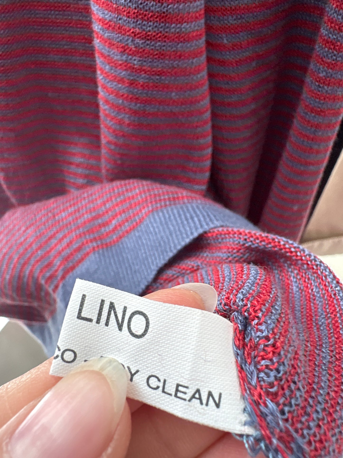 Soft knit din jerse 100% de in burgundy cu dungi fine Navy