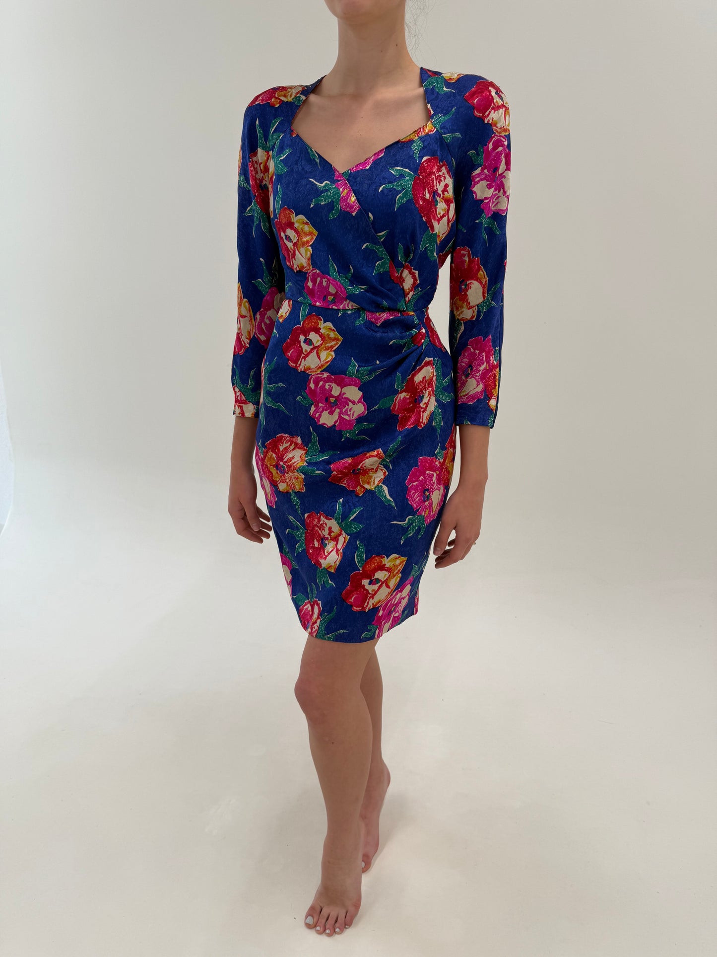 Rochie din mătase naturală Max Mara de la business la cocktail albastru regal