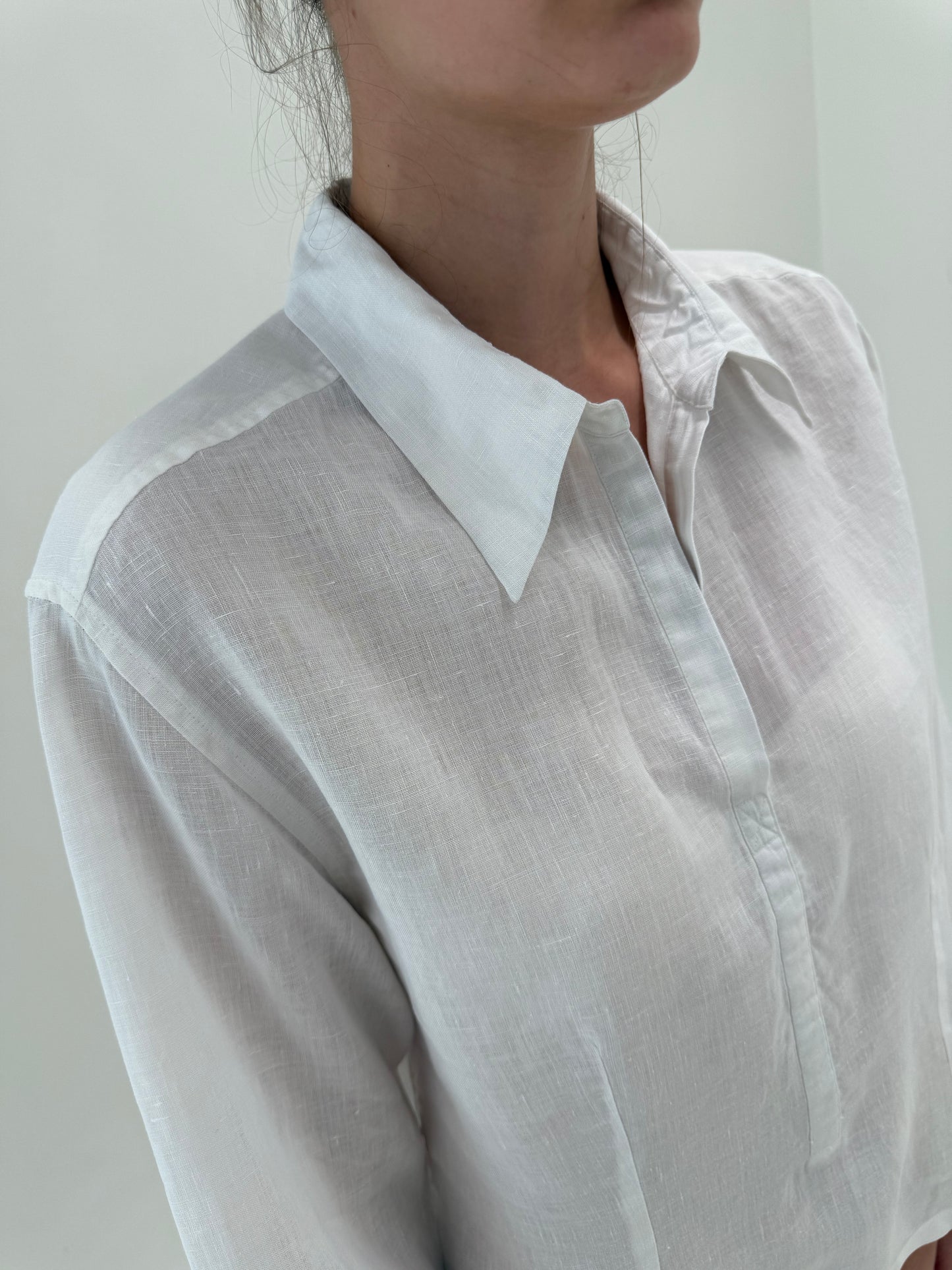 Camasa din in premium in croi clasic și mâneca 3/4 in croi clasic minimalist