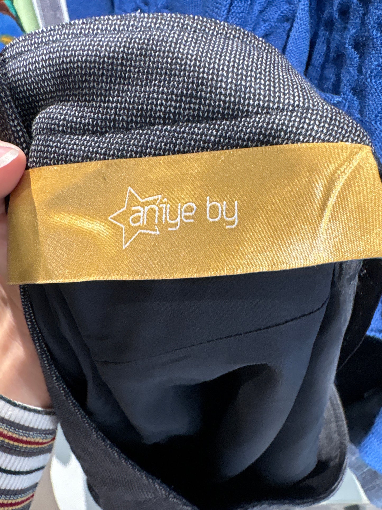 Deux piece italian cu sacou ultra cambrat și fusta în croi chic