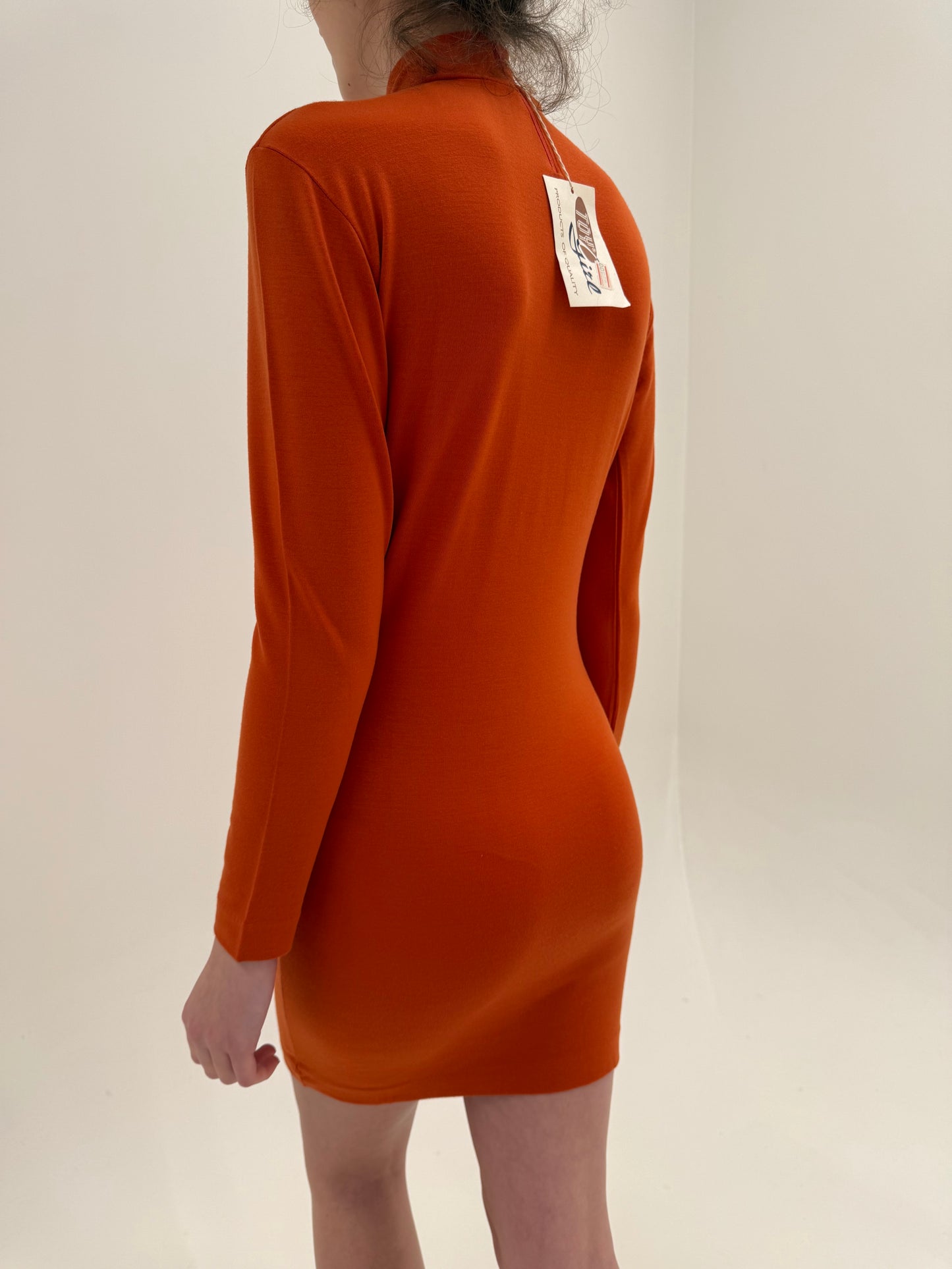 Rochie vintage new old stock din lana extrafina modelatoare cu fronseuri