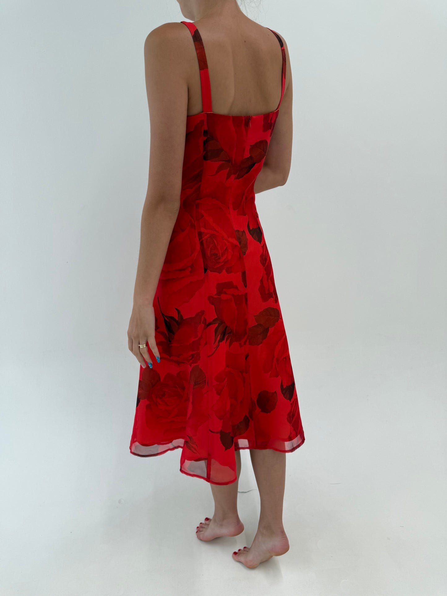 Rochie Madeleine roșie cu print superb midi lung de la zi la seară