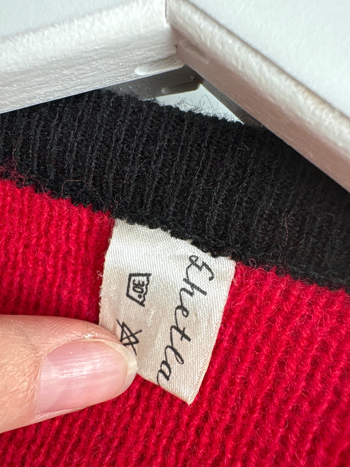 Jacheta în croi ușor boxy roșu superb din tricot gros de lana extrafina