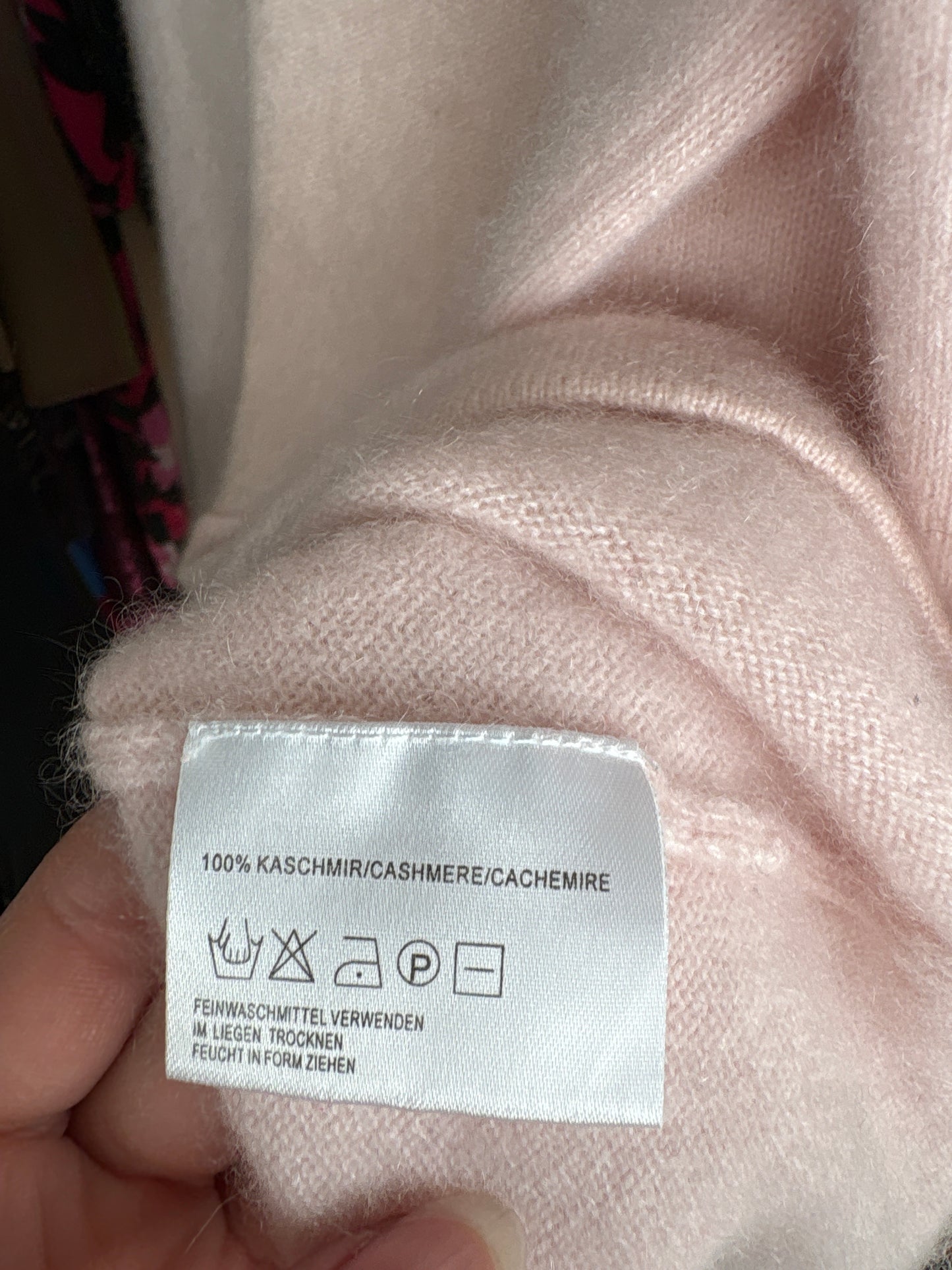 Pulover roz pudrat din cașmir plin multiply