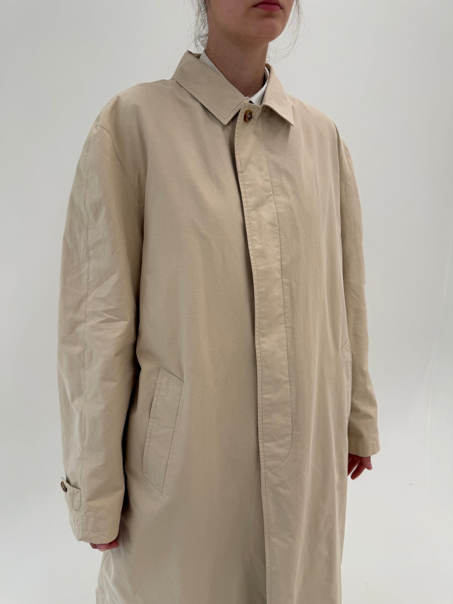 Trench tall Loro Piana nude de vară din bumbac în croi clasic