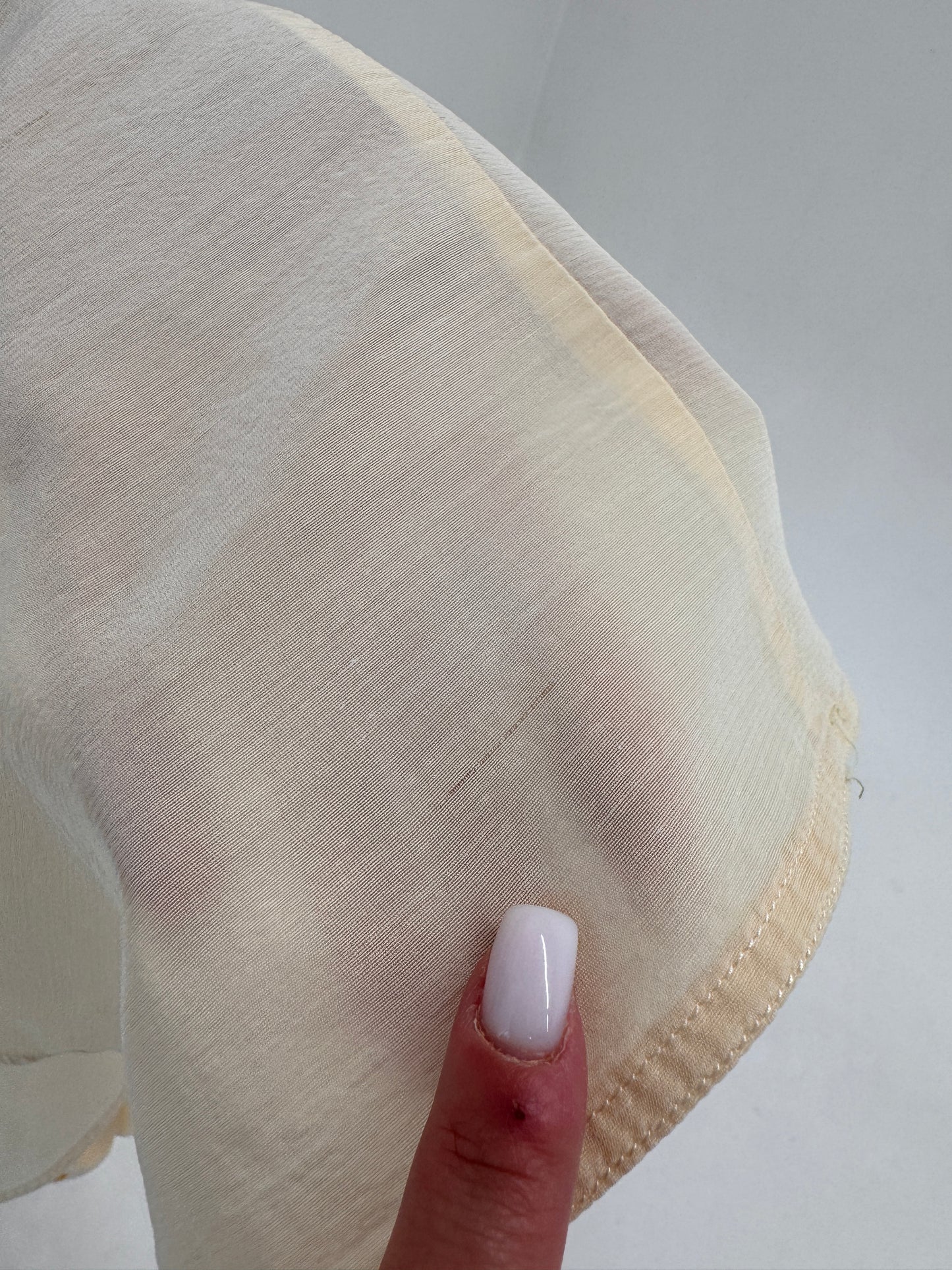 Top light nude din mătase naturală