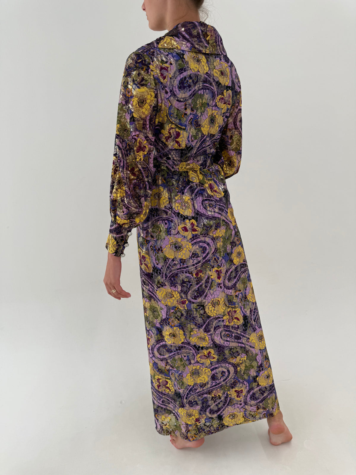 Rochie maxi old vintage anii 70 din dantelă prețioasă cu nasturi bijuterie cu cristale
