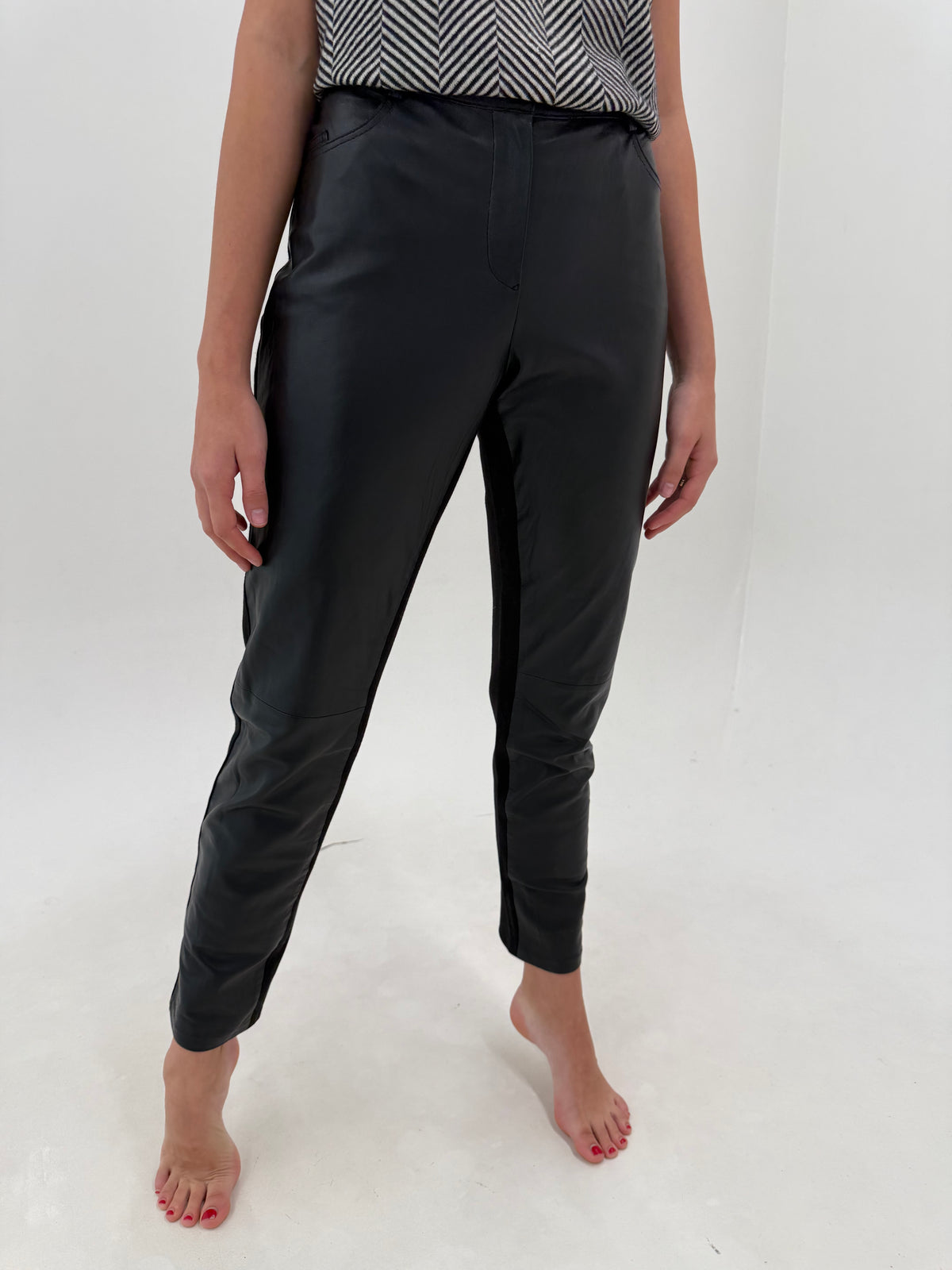Pantaloni din piele naturală modelatori în croi clasic tall