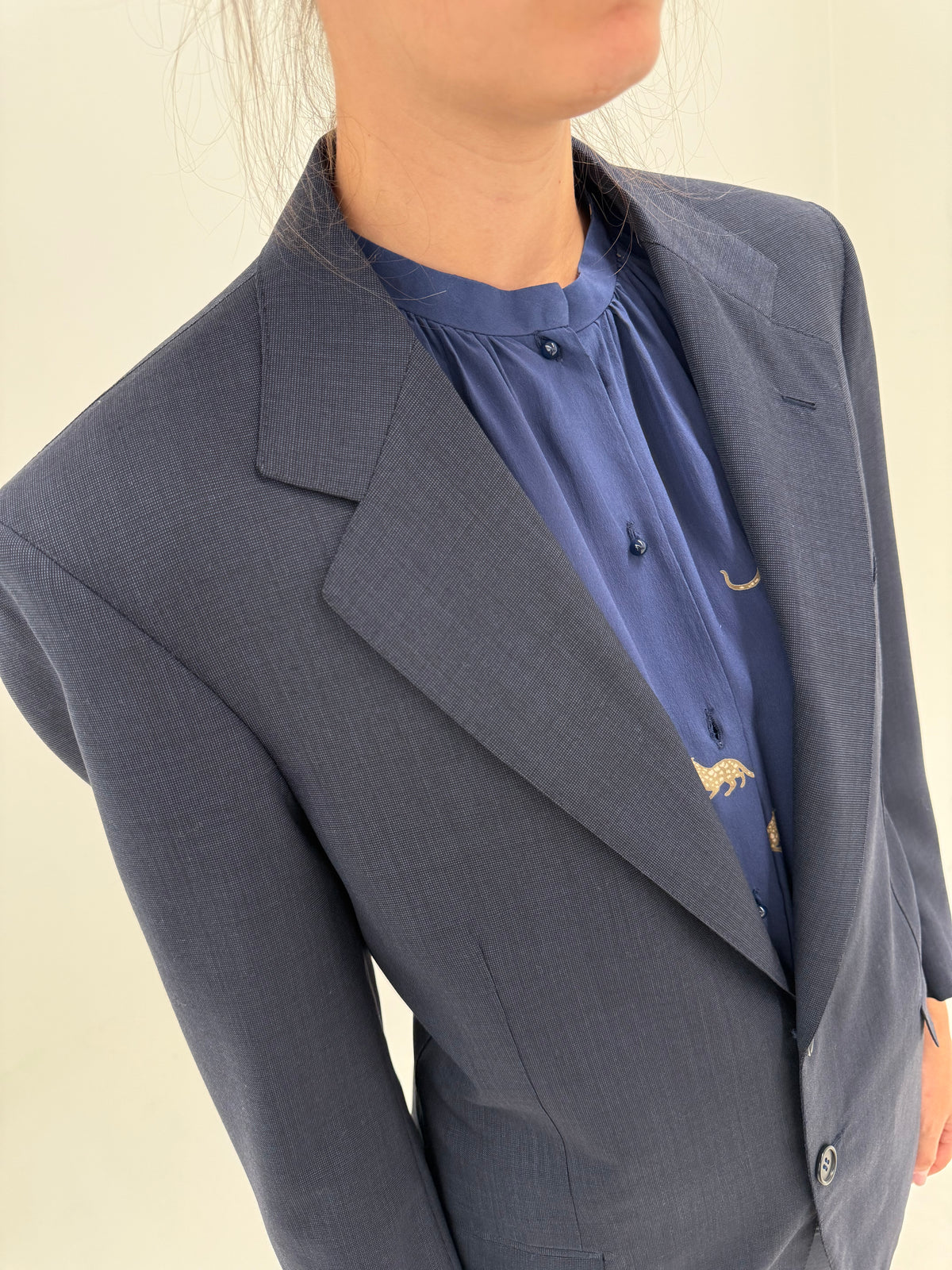 Sacou petite din stofă ultra luxury Scabal de brand sartorial italian Navy