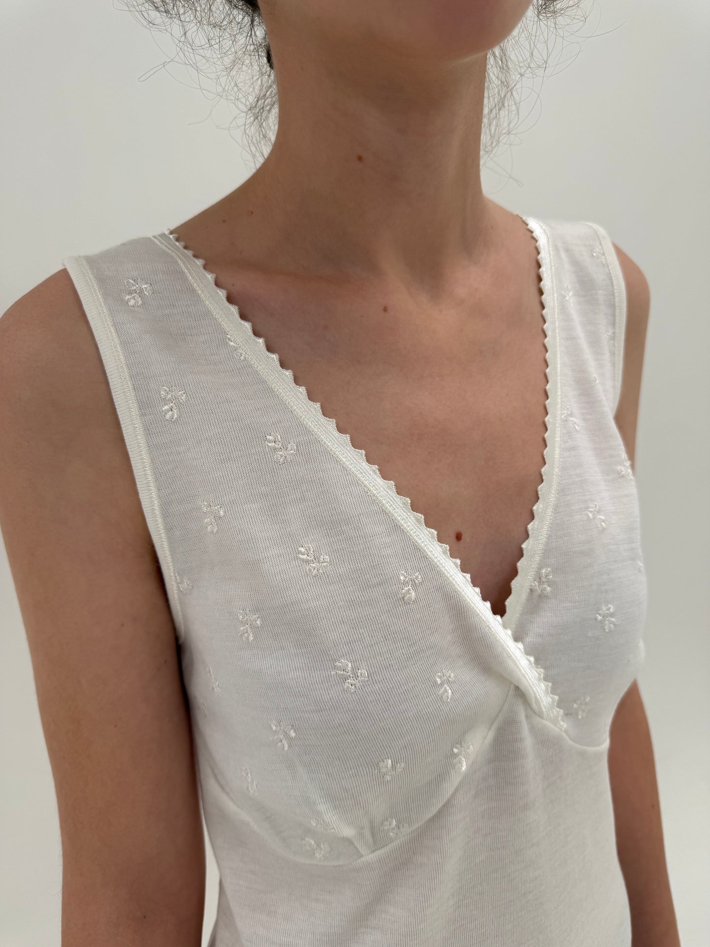 Top italian tip furou cambrat din lana irestringibila și interior dublat cu bumbac