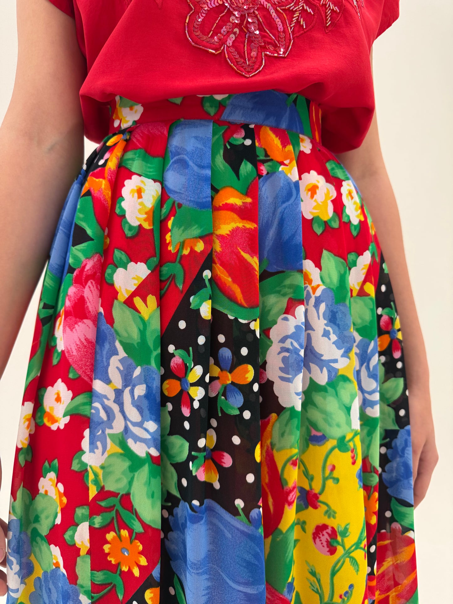 Fustă vintage plisată maxi cu print superb în culori tari