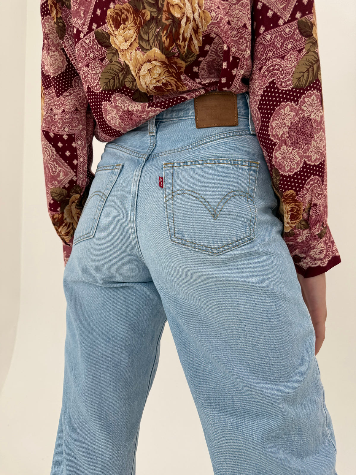 Jeans Levi’s premium petite High Loose Taper cu talie ultra înaltă mom fit