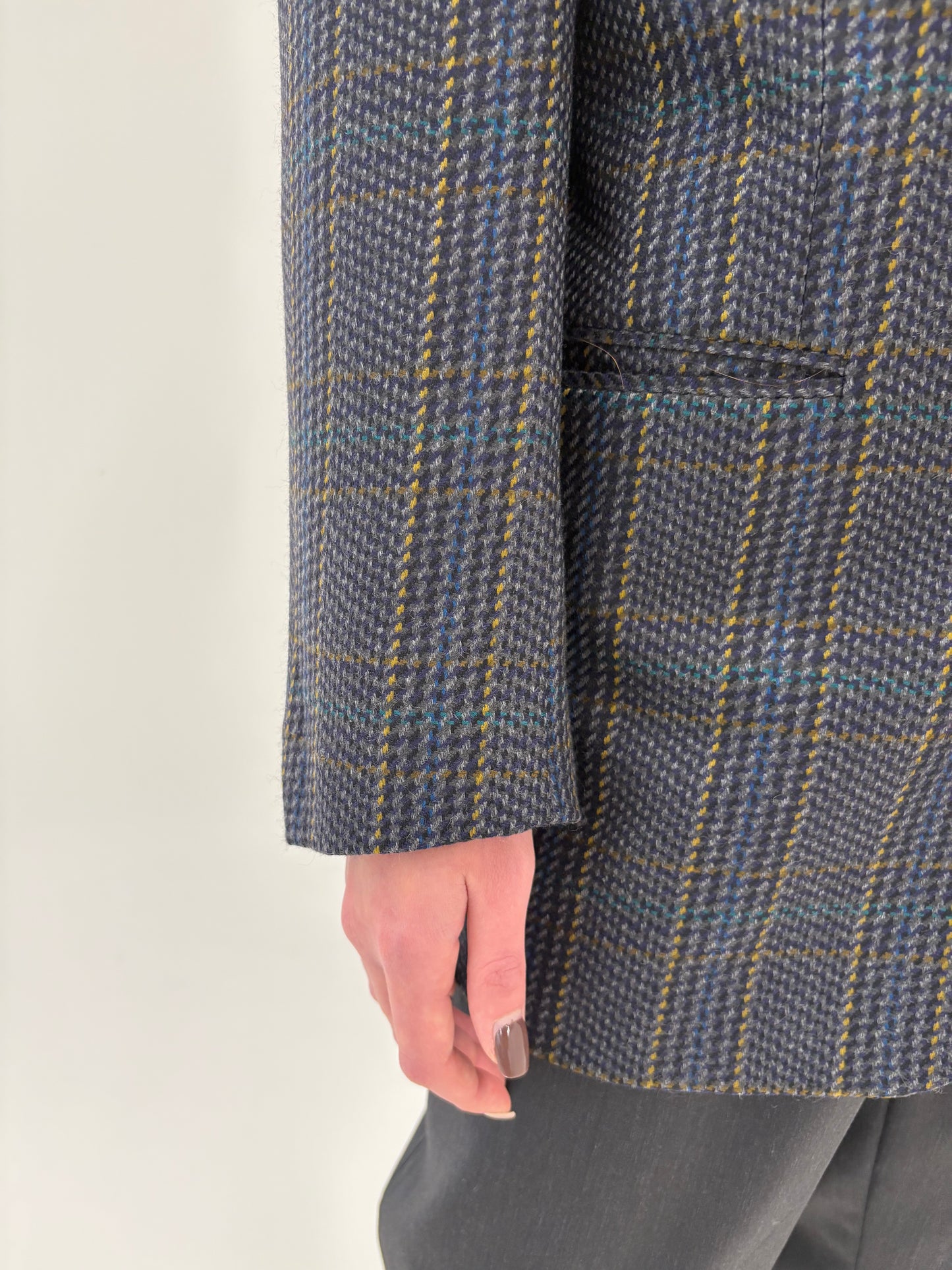 Sacou vintage Hugo Boss din tweed moale de lana extrafina în culori superbe