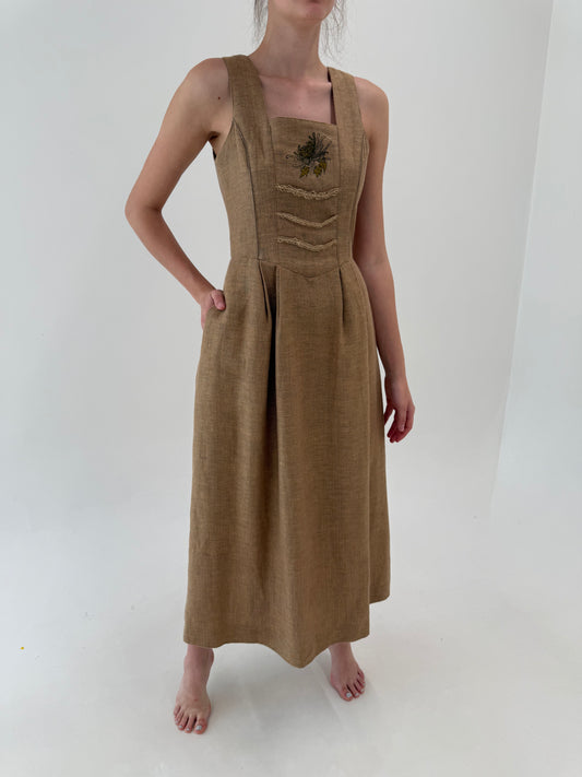 Rochie maxi din pânză grea de in camel cu corsaj și buzunare
