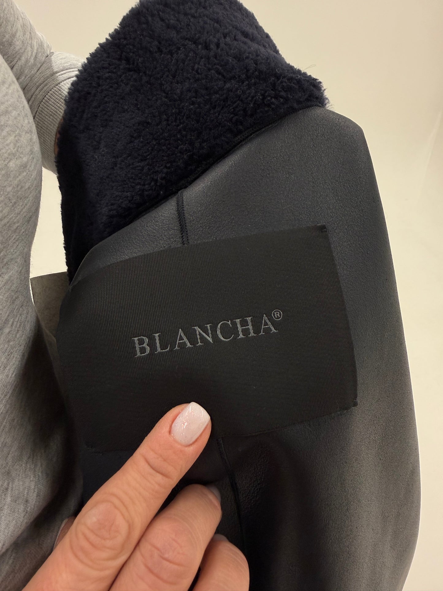 Blană ultra luxury naturala Blancha de miel Merino (preț de listă 3644€)