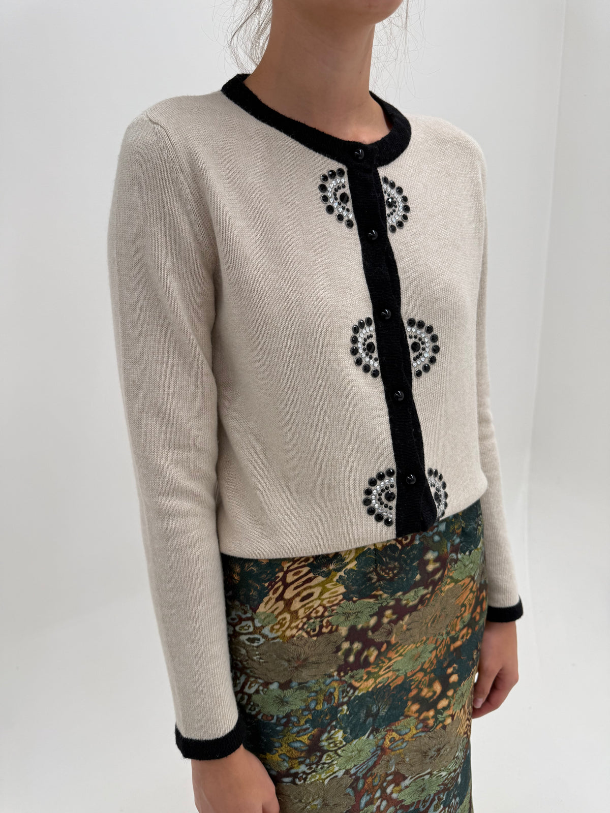 Cardigan italian în stil Chanel light camel din lana cu cașmir și vascoza