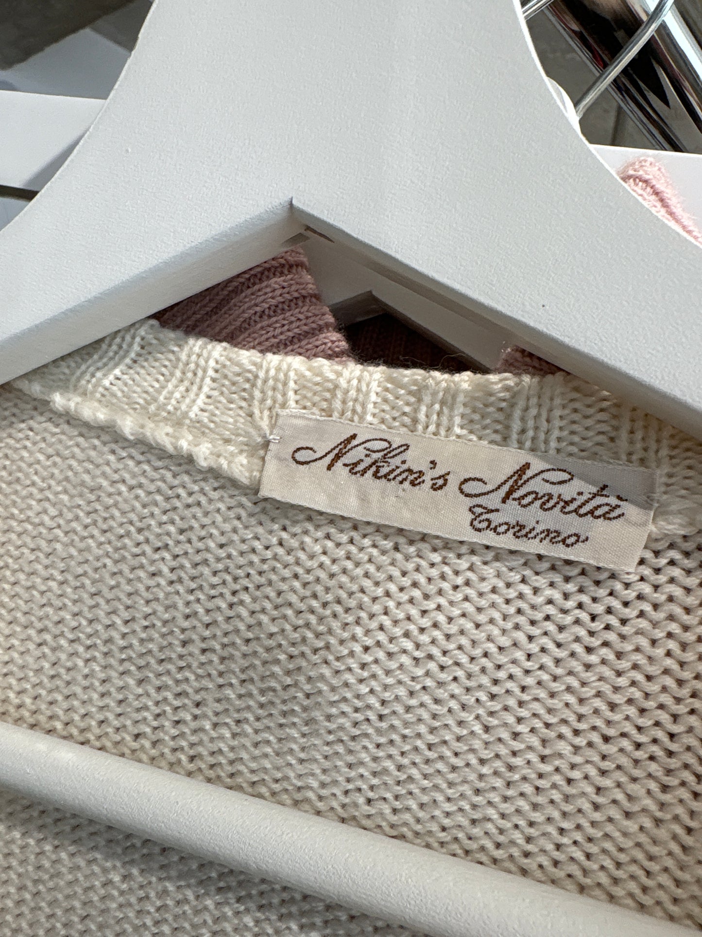 Cardigan luxury italian cu broderie manuală superbă din lana multiply