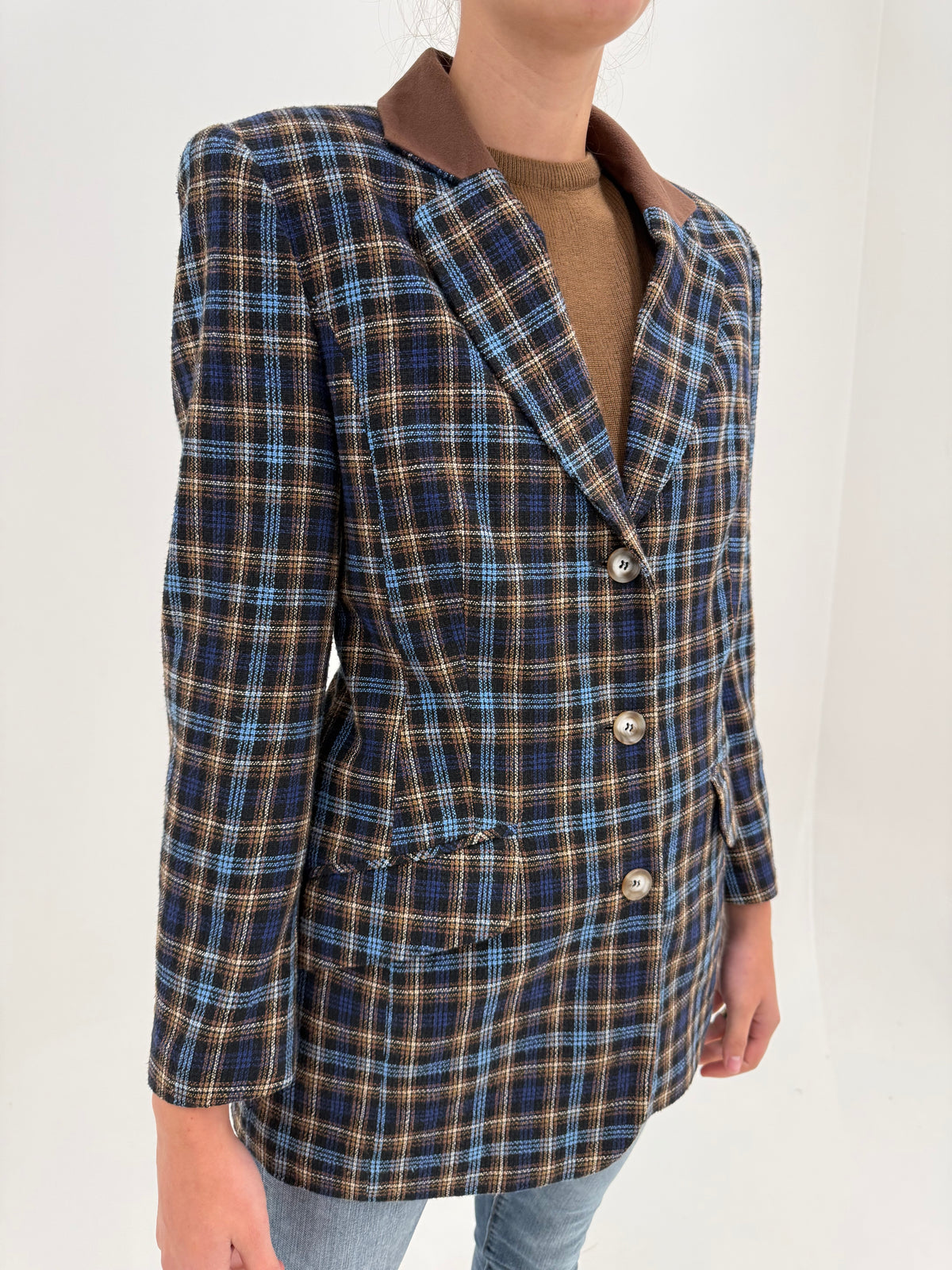 Sacou din tweed jeans blue din mix de lana extafina cu detaliu maro în croi ușor cambrat